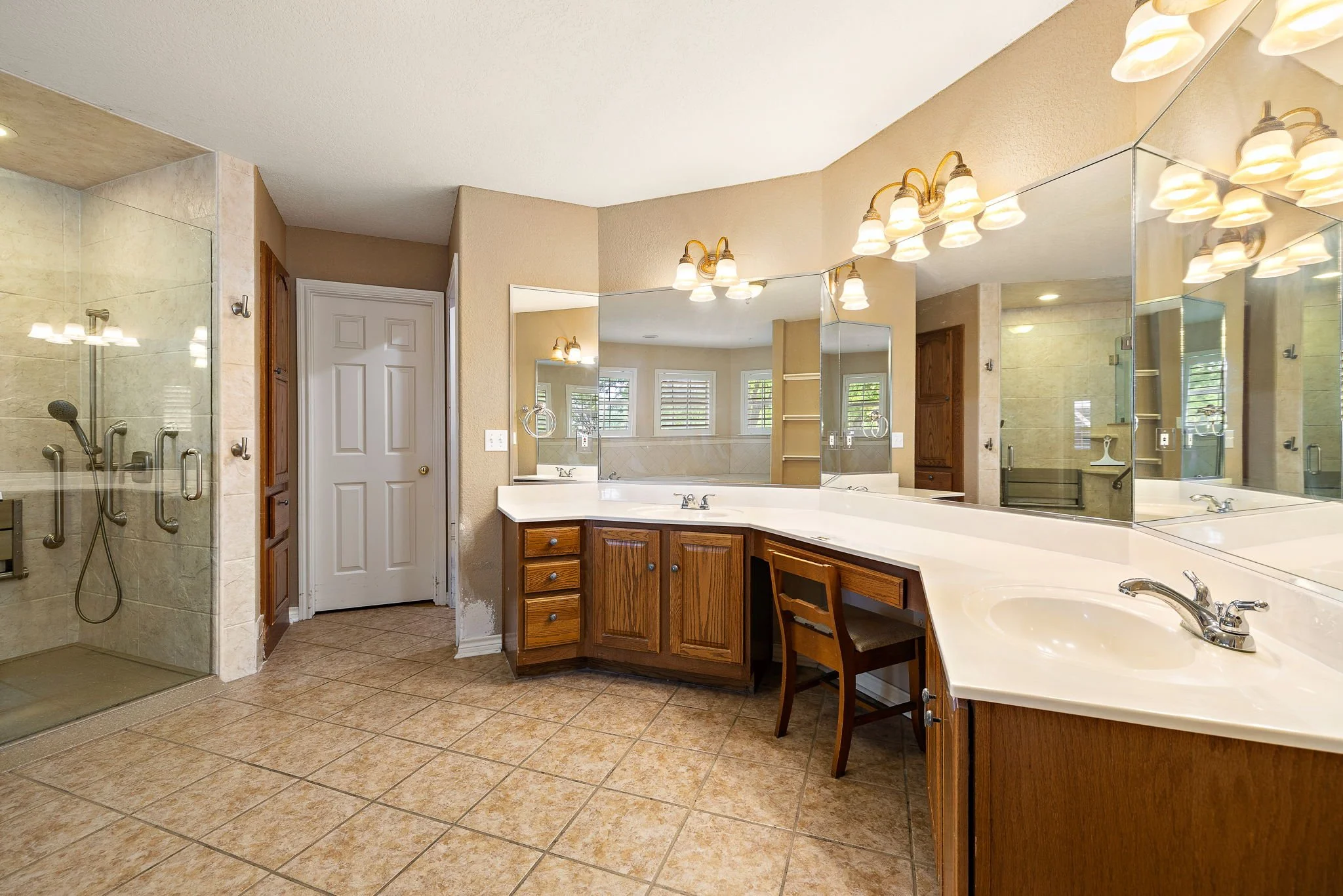 21-web-or-mls-15 Meadow Run KCP 041626 - 71.jpg