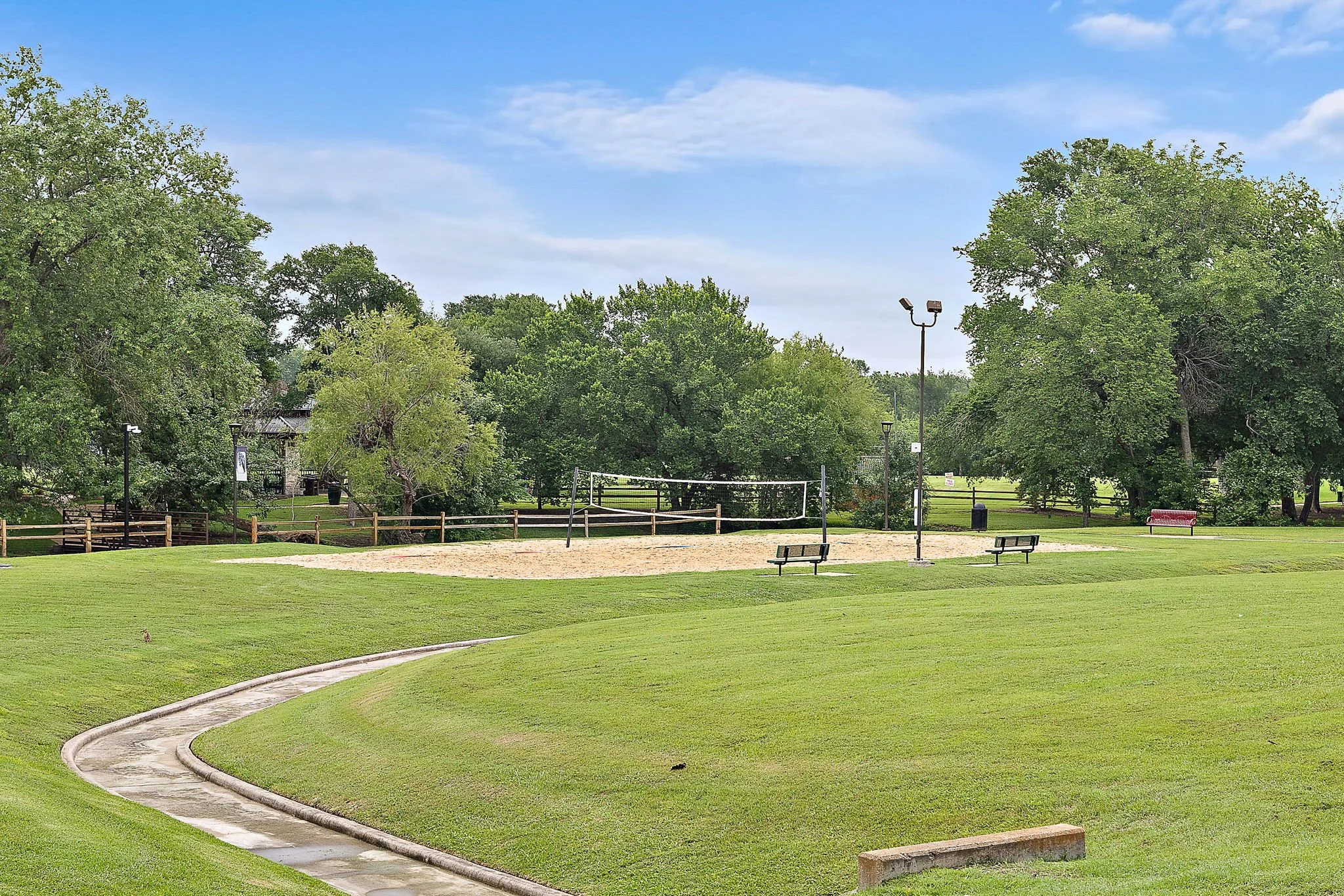 30-web-or-mls-2422 Agarita Trail KCP 042926 - 21.jpg