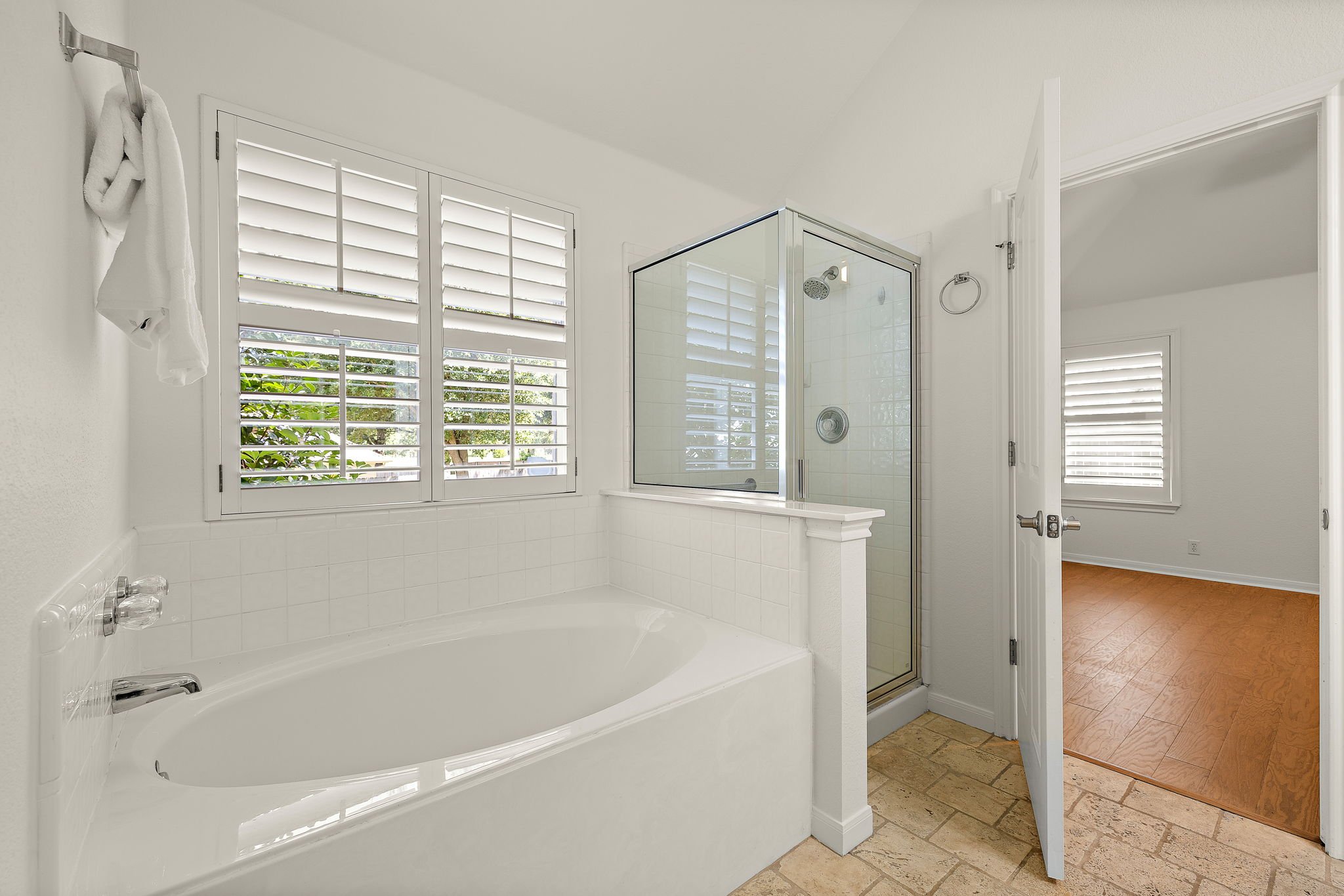 23-web-or-mls-4011 Sable Oaks Dr KCP 070926 - 56.jpg