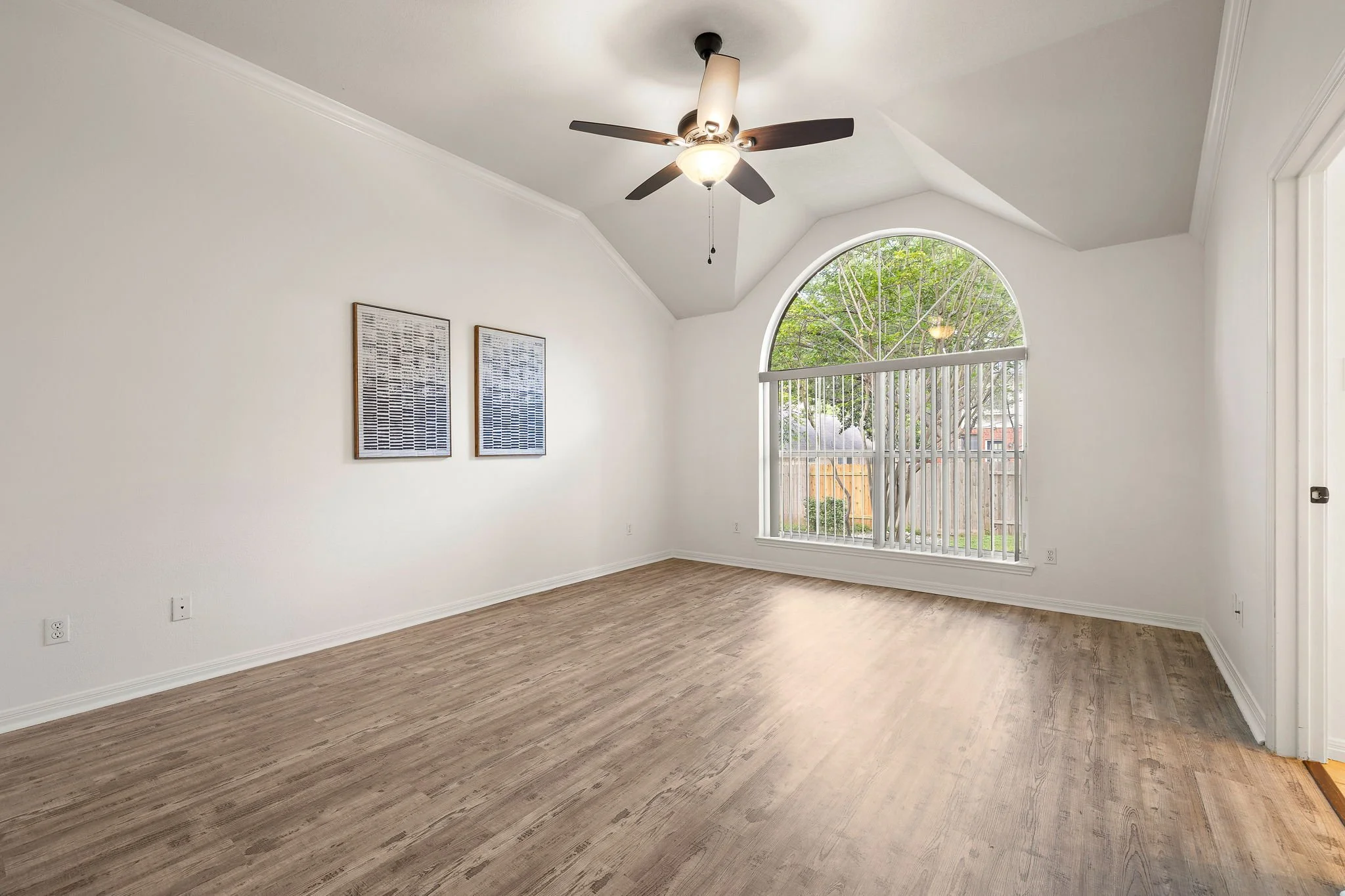 20-web-or-mls-12713 Cinchring Ln KCP 042726 - 41.jpg
