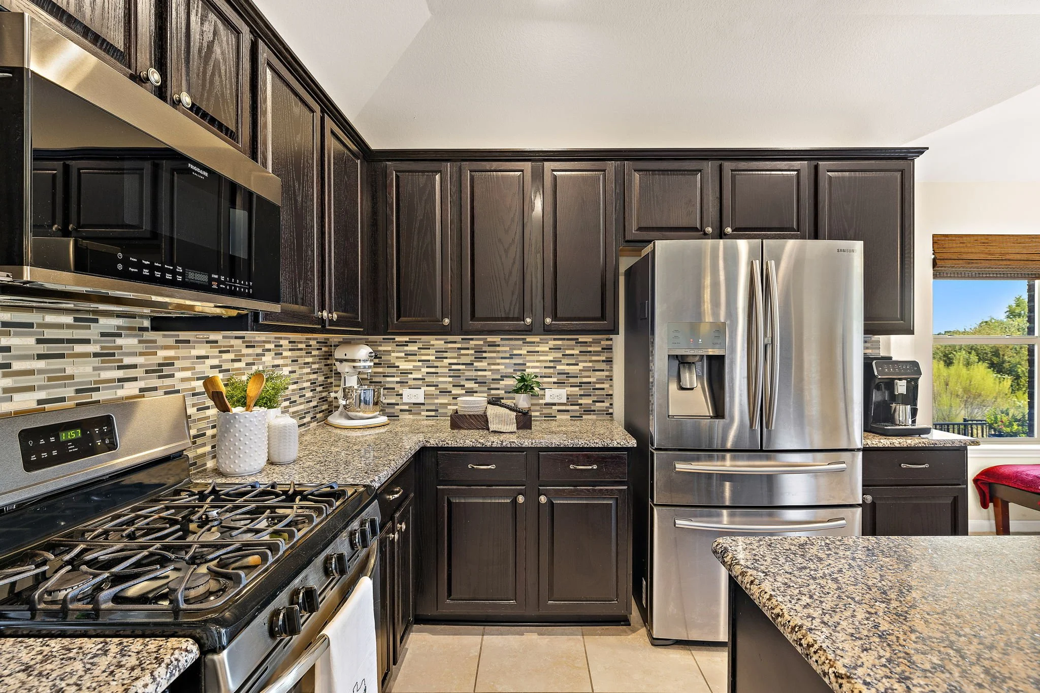 16-web-or-mls-5717 Scenic Lake Dr KCP 082526 - 142.jpg