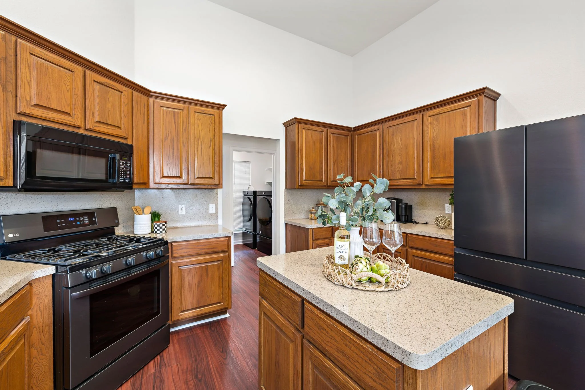 19-web-or-mls-2205 Terradyne Dr KCP 102726 - 155.jpg