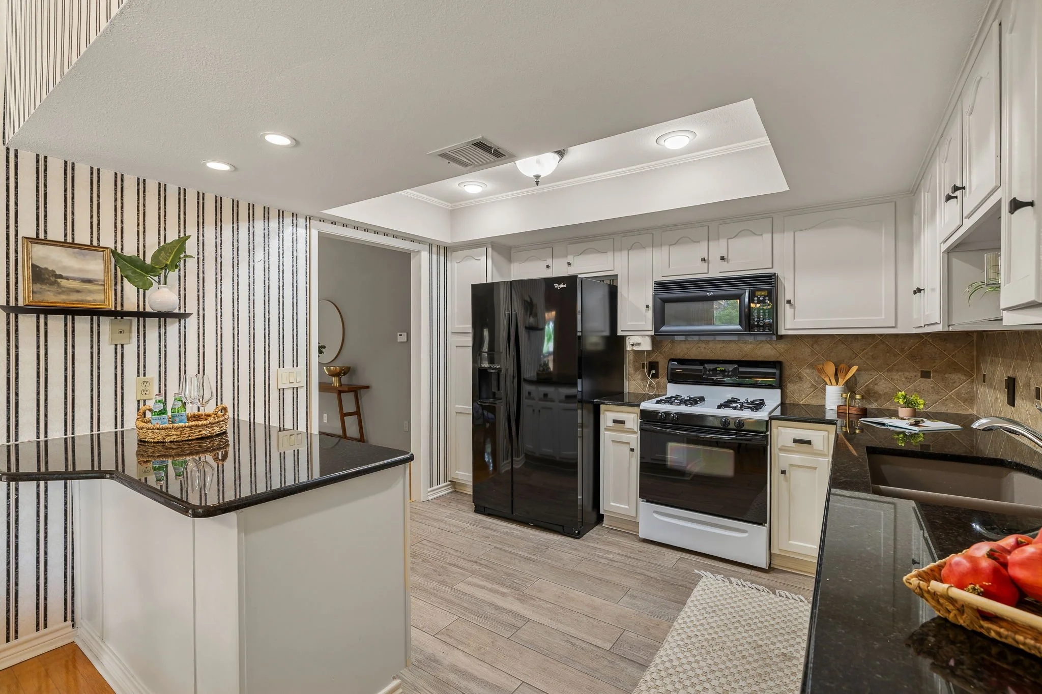 12-web-or-mls-2015 Verbena Dr KCP 050626 - 132.jpg