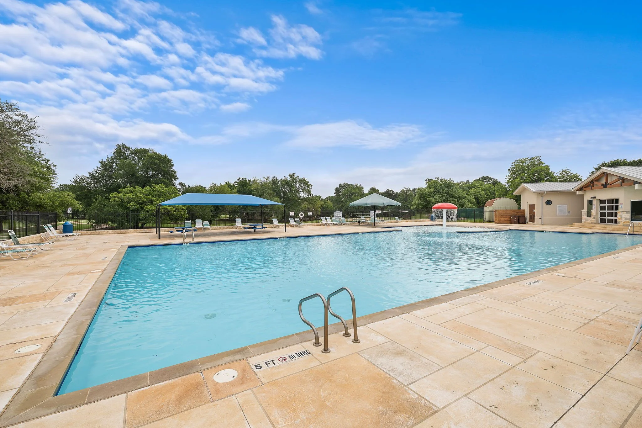 27-web-or-mls-2422 Agarita Trail KCP 042926 - 19.jpg