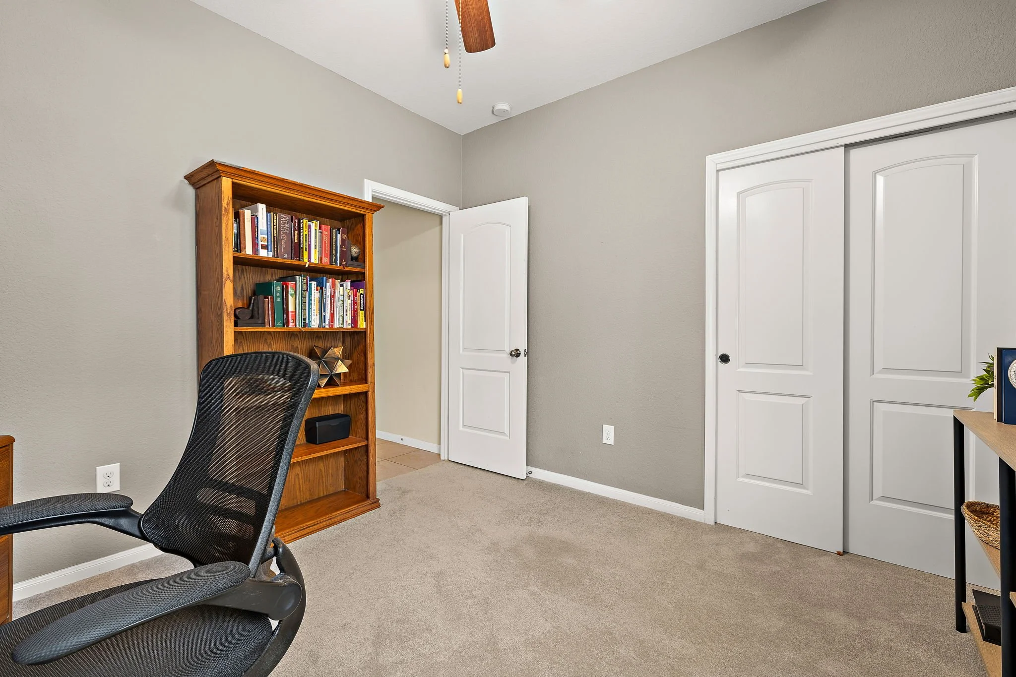 32-web-or-mls-5717 Scenic Lake Dr KCP 082526 - 35.jpg