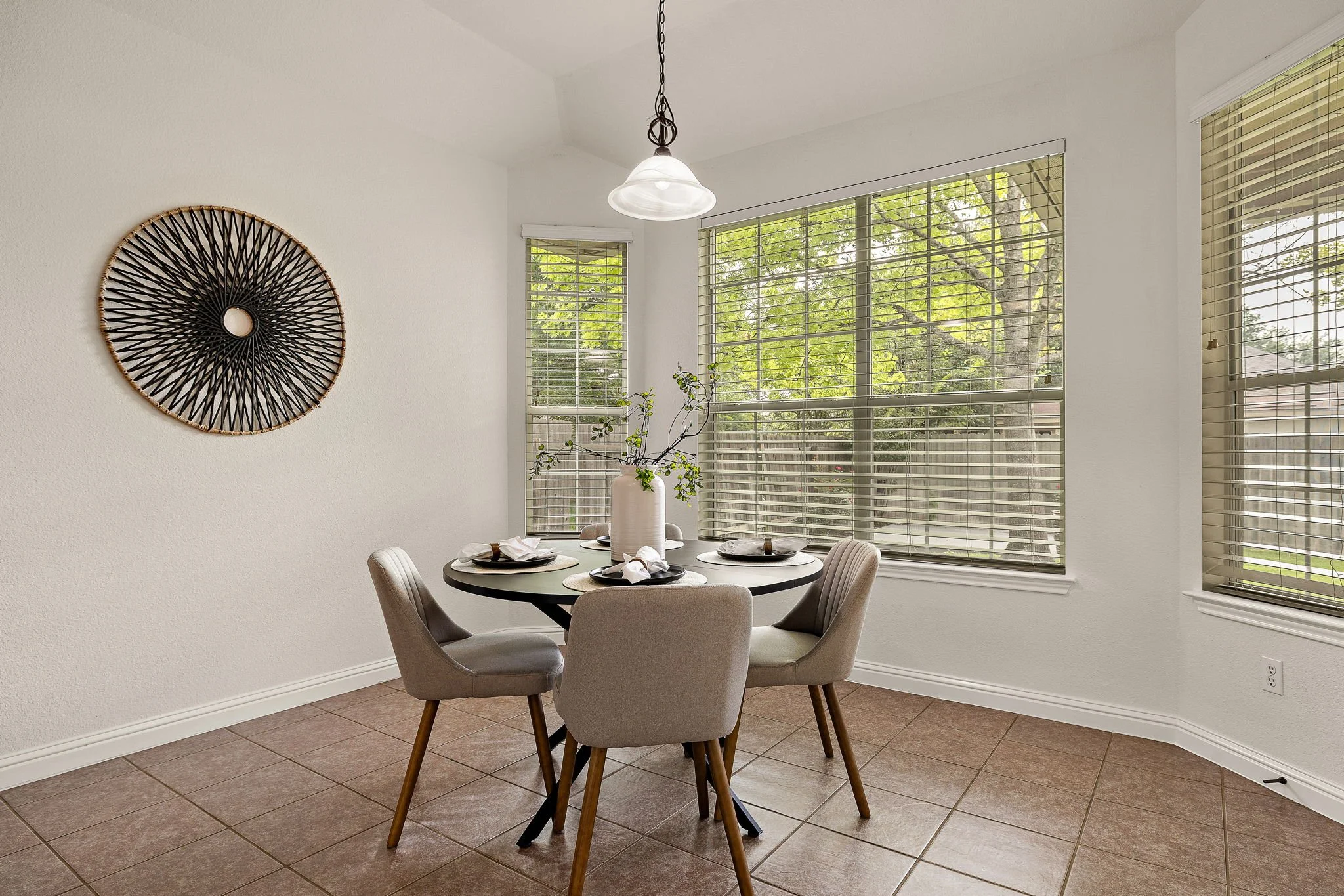 10-web-or-mls-1115 Canyon Maple Rd KCP 060326 - 121.jpg