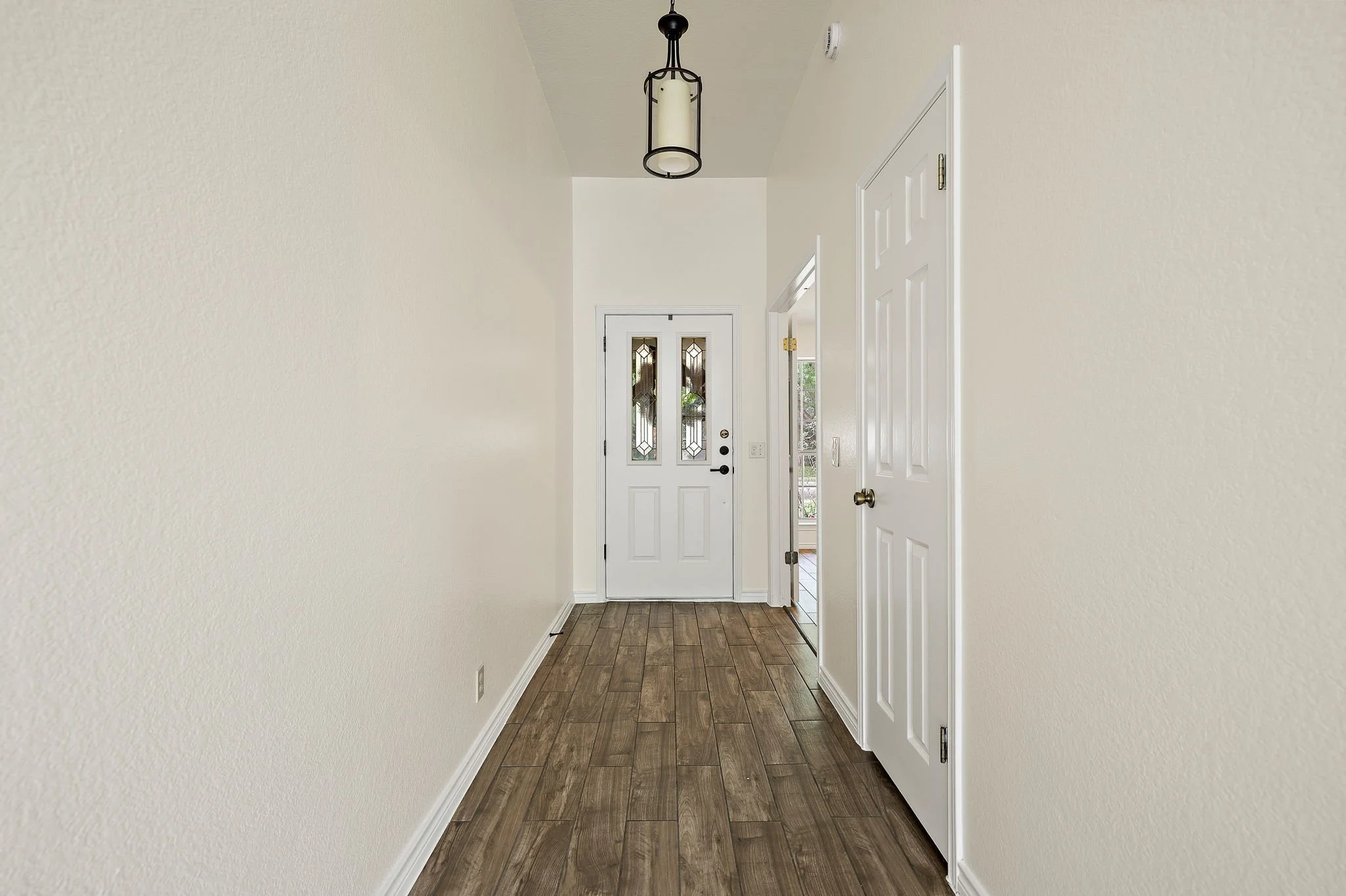 5-web-or-mls-2422 Agarita Trail KCP 042926 - 61.jpg