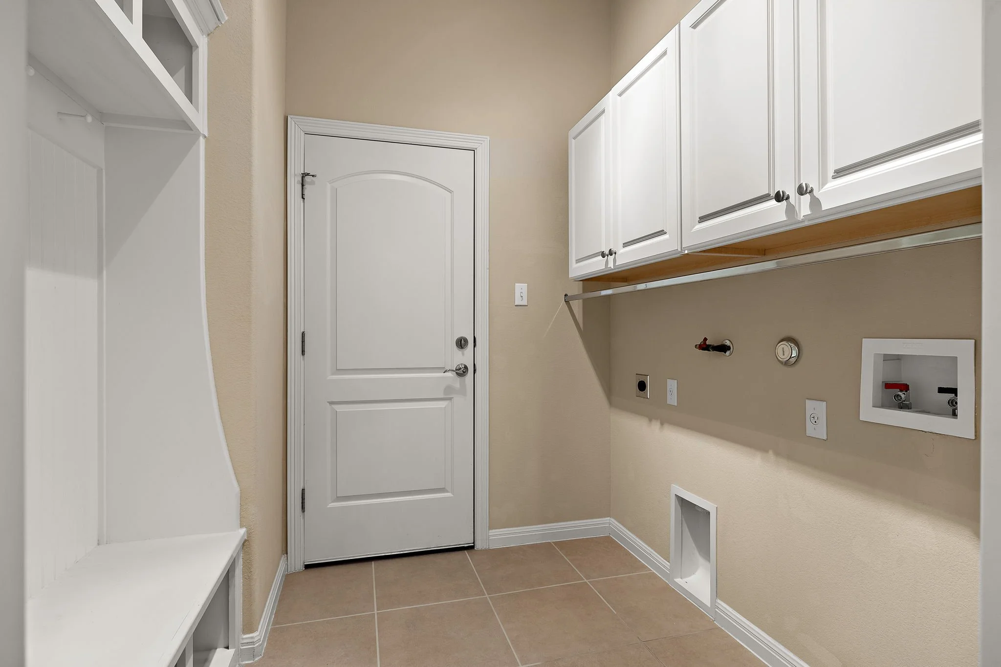 30-web-or-mls-3948 Sapphire Loop KCP 011426 - 40.jpg