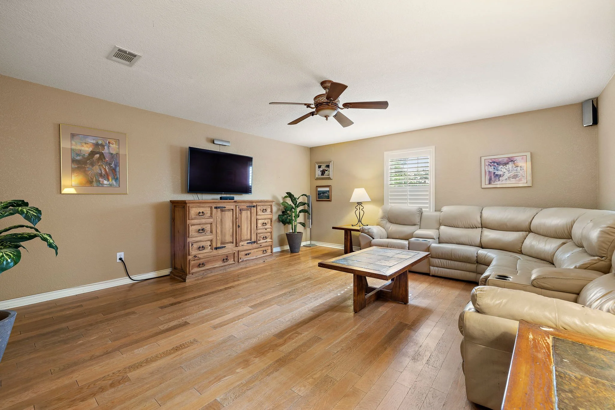 26-web-or-mls-15 Meadow Run KCP 041626 - 33.jpg