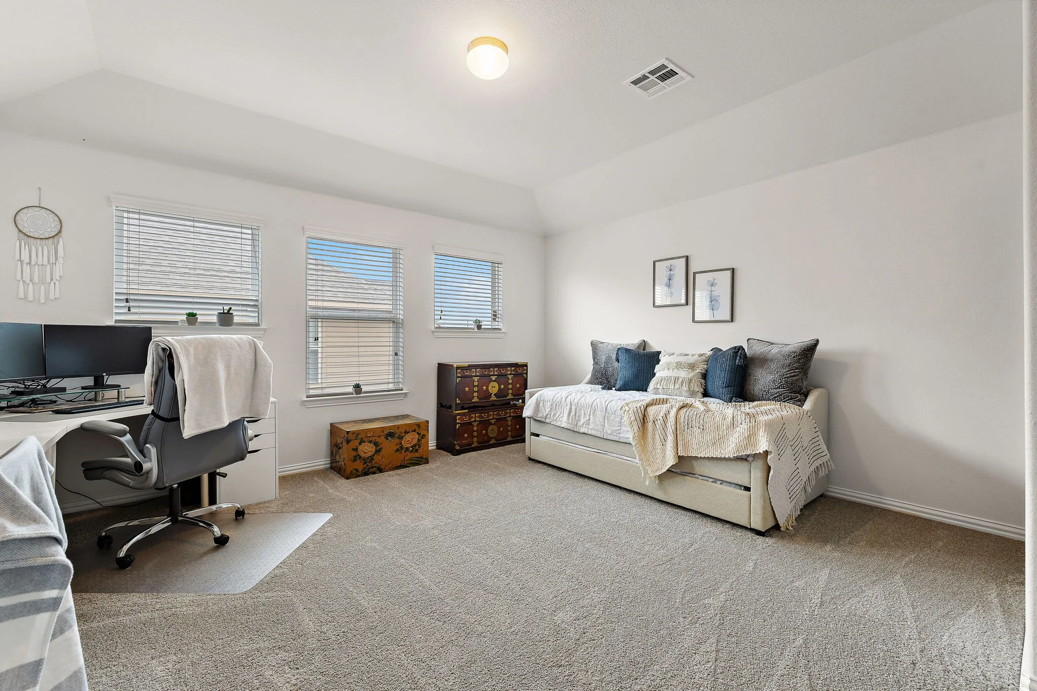 4-web-or-mls-5863 Parma St KCP 050826 - 20.jpg