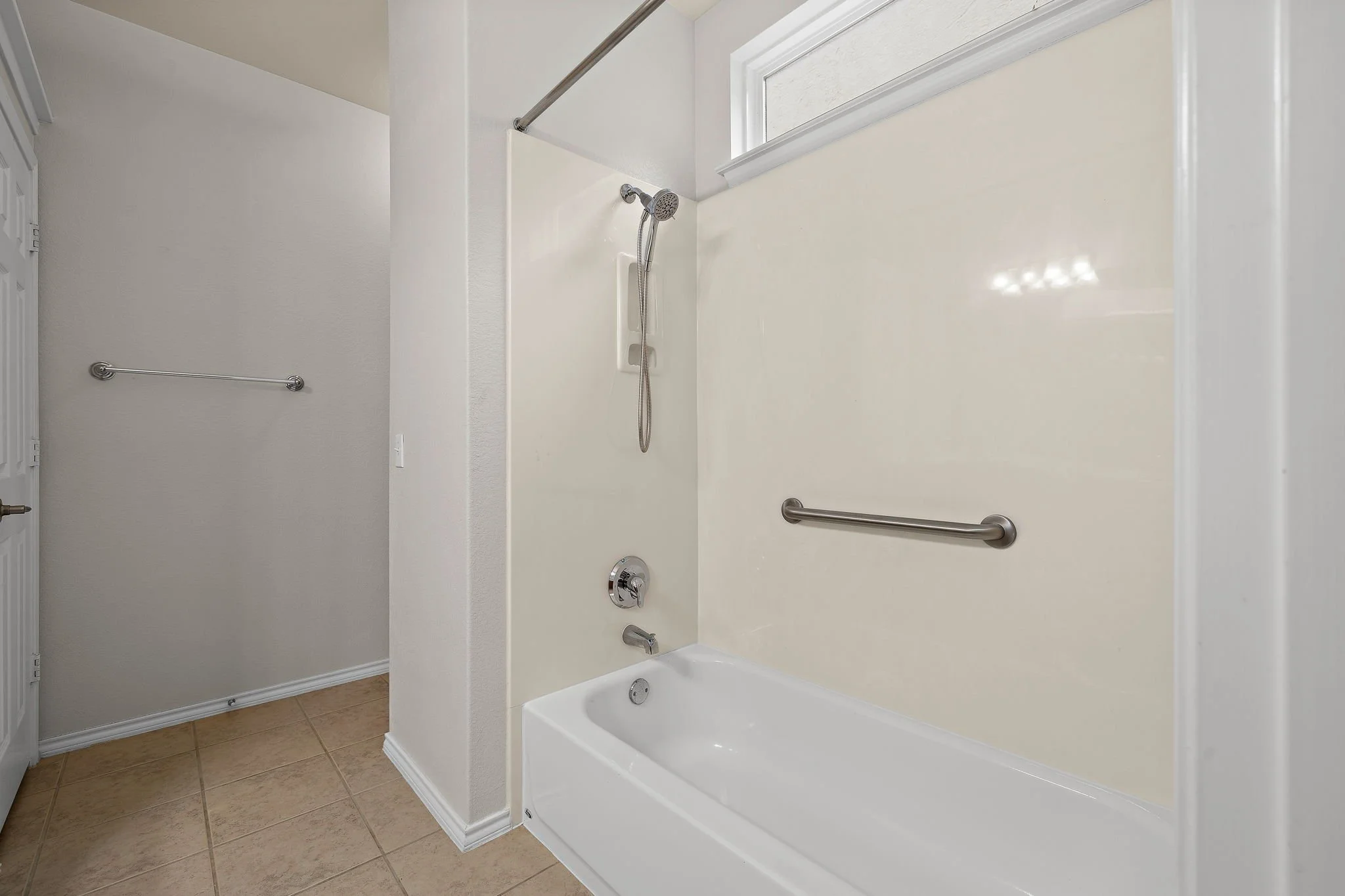 16-web-or-mls-108 Farm Hill Dr KCP 050126 - 72.jpg