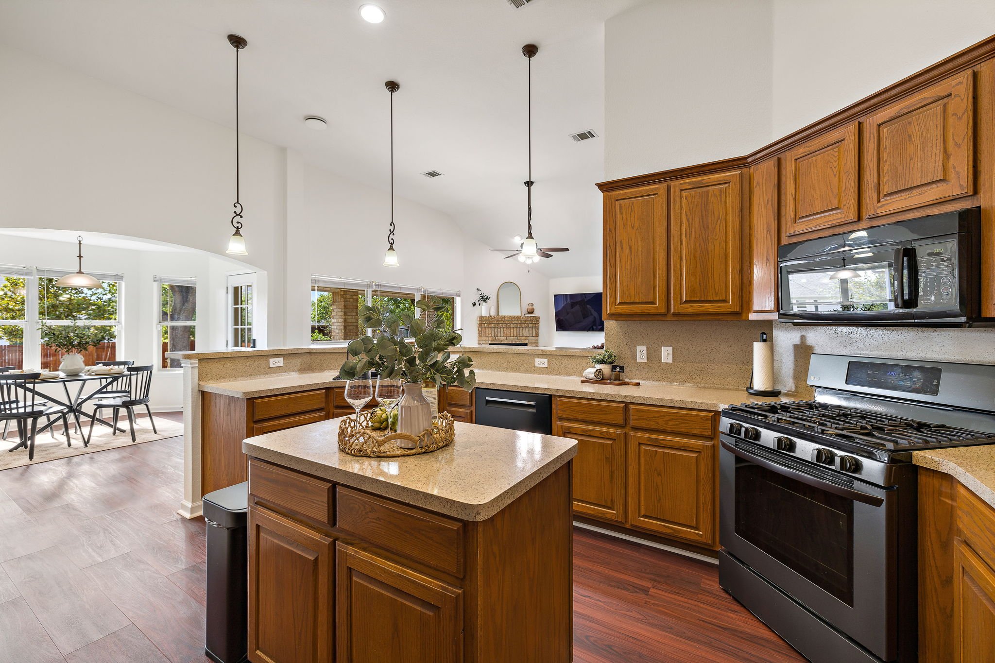 20-web-or-mls-2205 Terradyne Dr KCP 102726 - 141.jpg