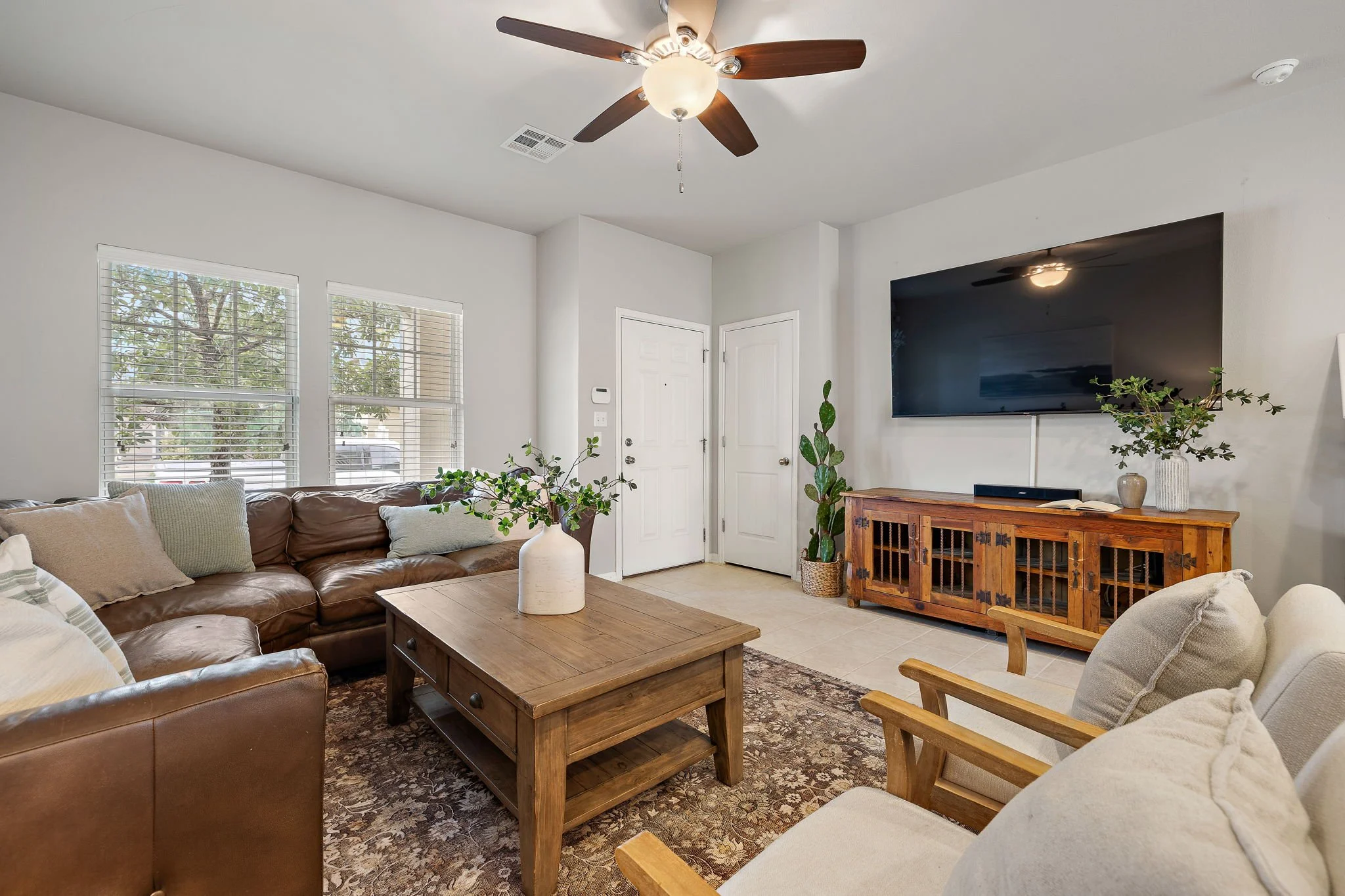 6-web-or-mls-147 Wainscot Oak Wy  KCP 011226 - 68.jpg