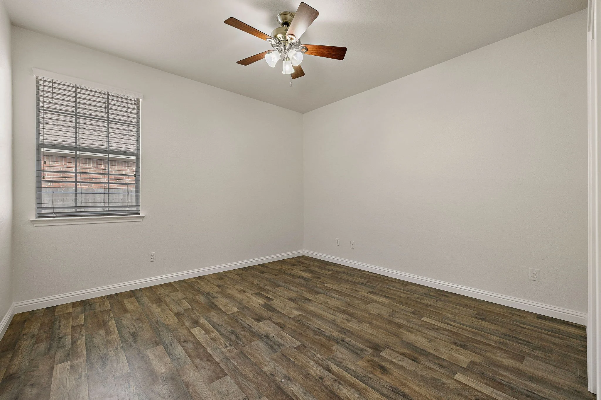 23-web-or-mls-1115 Canyon Maple Rd KCP 060326 - 28.jpg