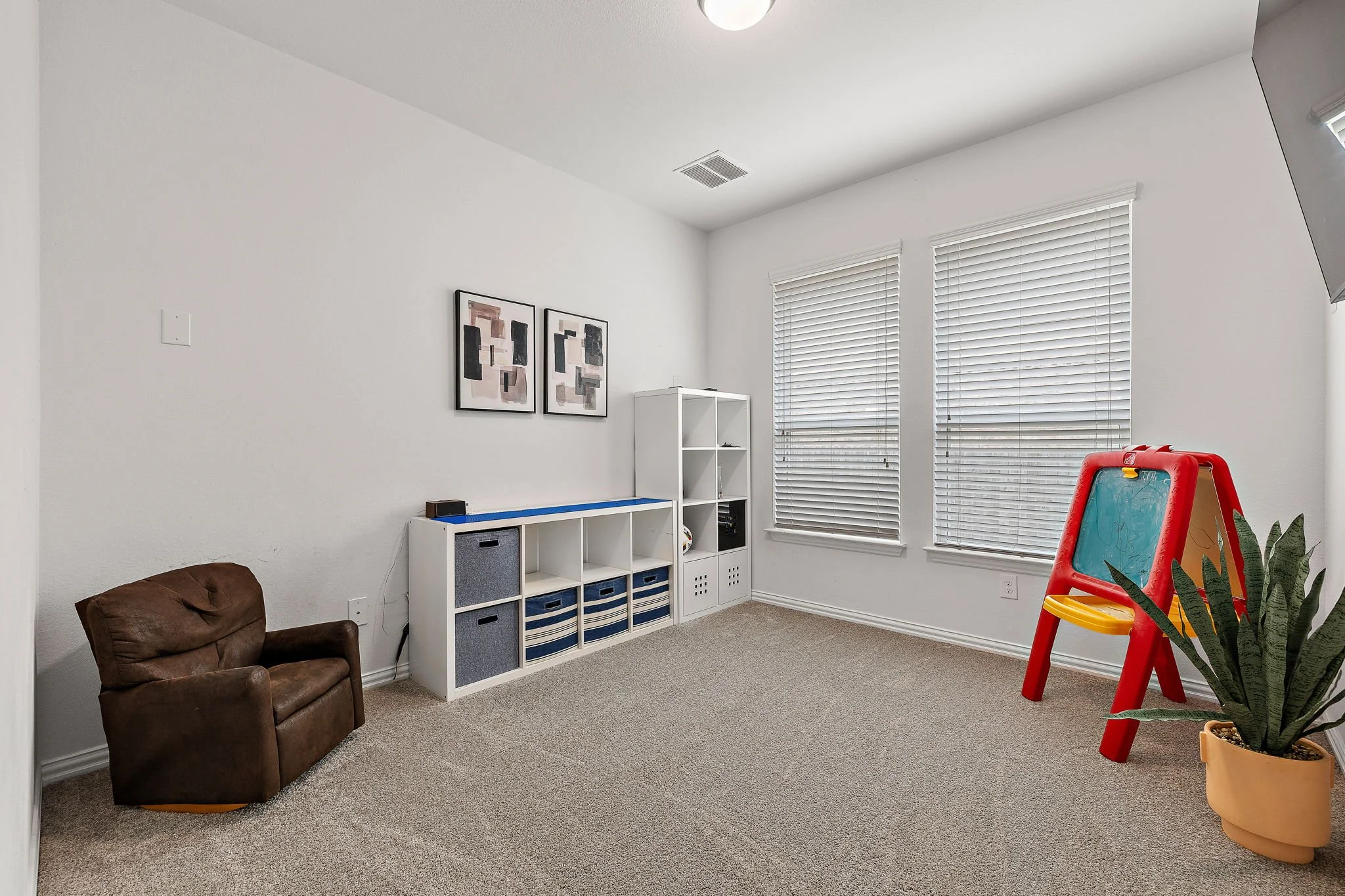 3-web-or-mls-5863 Parma St KCP 050826 - 13.jpg