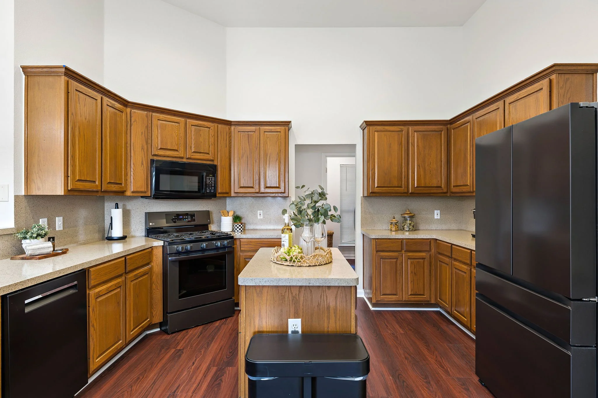 17-web-or-mls-2205 Terradyne Dr KCP 102726 - 162.jpg