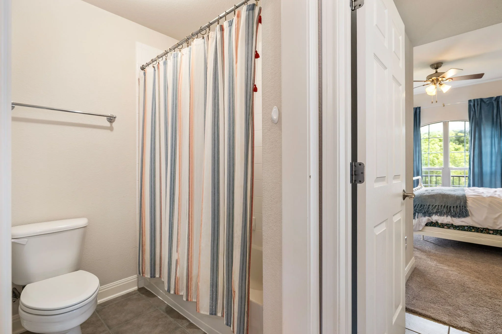 36-web-or-mls-2263 Hamlet Cir KCP 061926 - 19.jpg