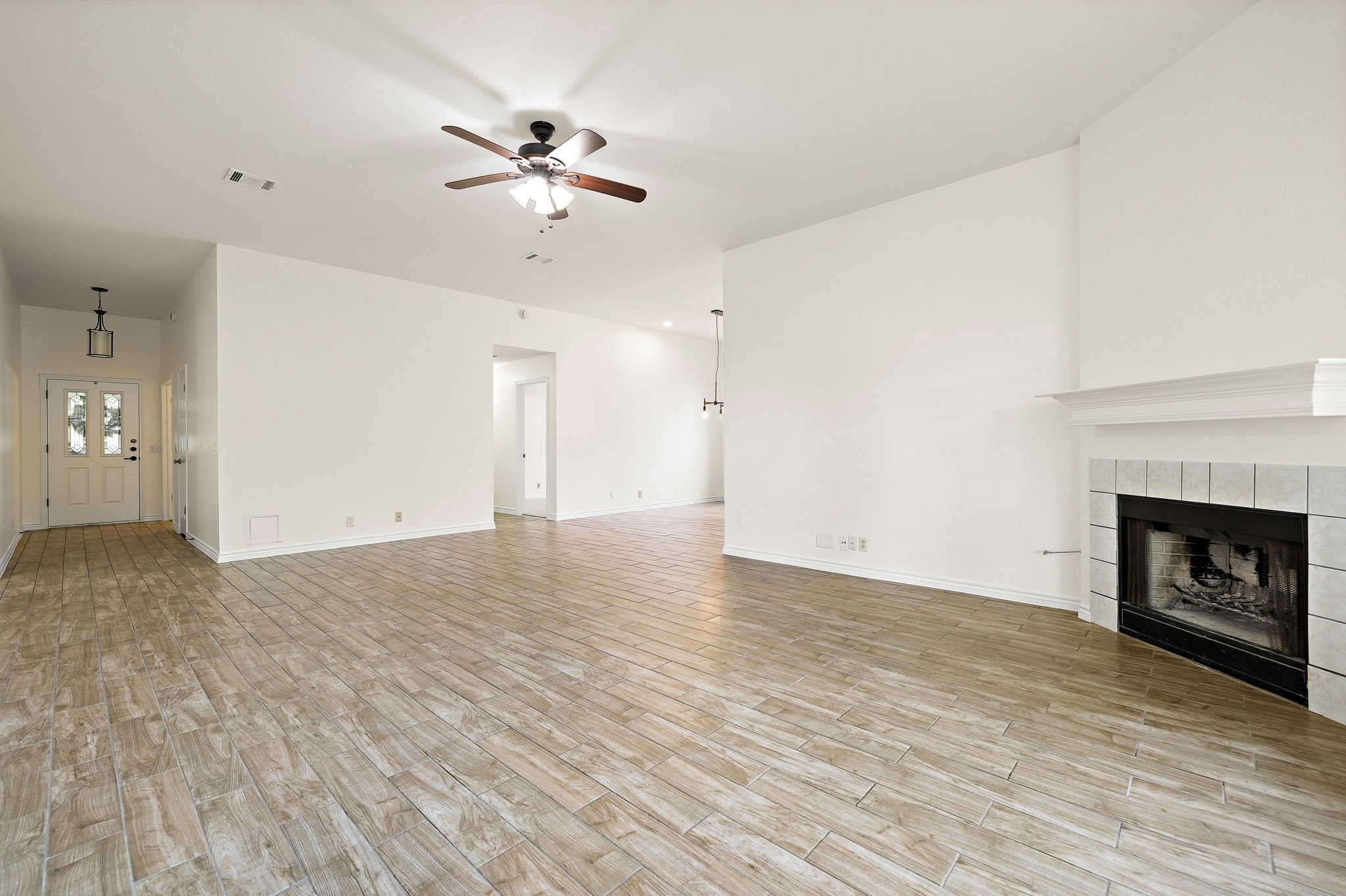 6-web-or-mls-2422 Agarita Trail KCP 042926 - 121.jpg