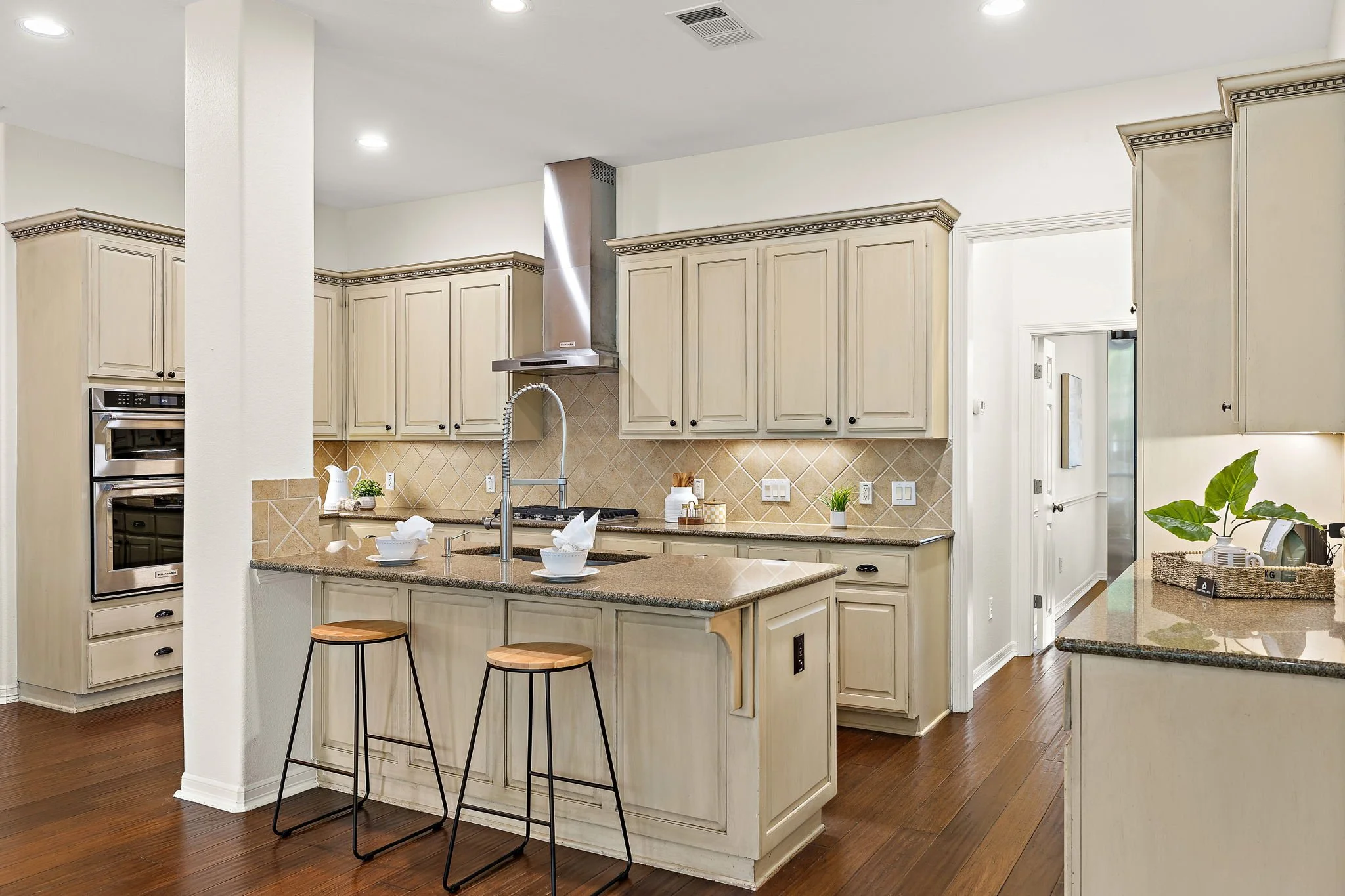 12-web-or-mls-2236 Fernspring Dr KCP 032426 - 196.jpg