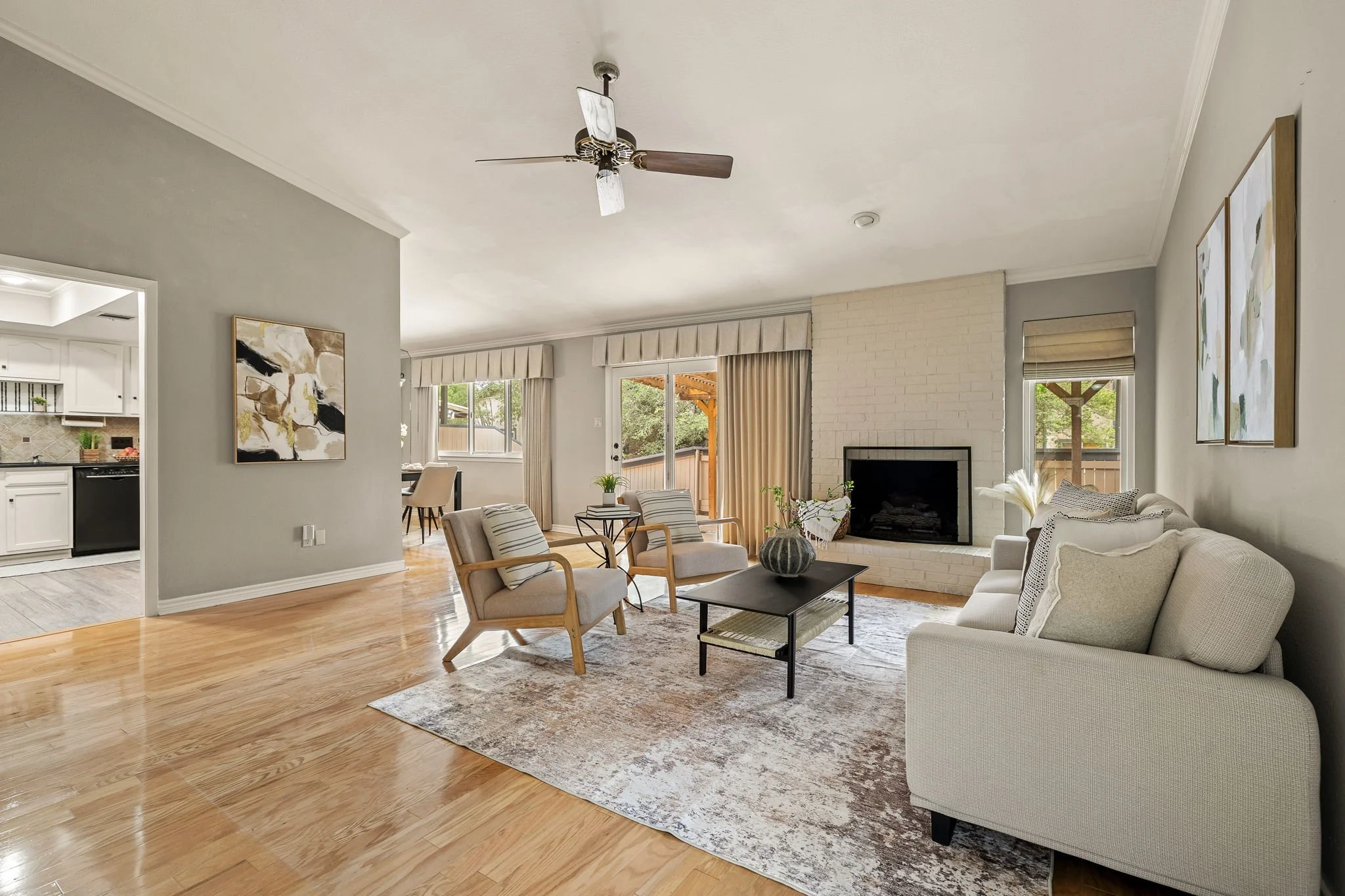 5-web-or-mls-2015 Verbena Dr KCP 050626 - 89.jpg