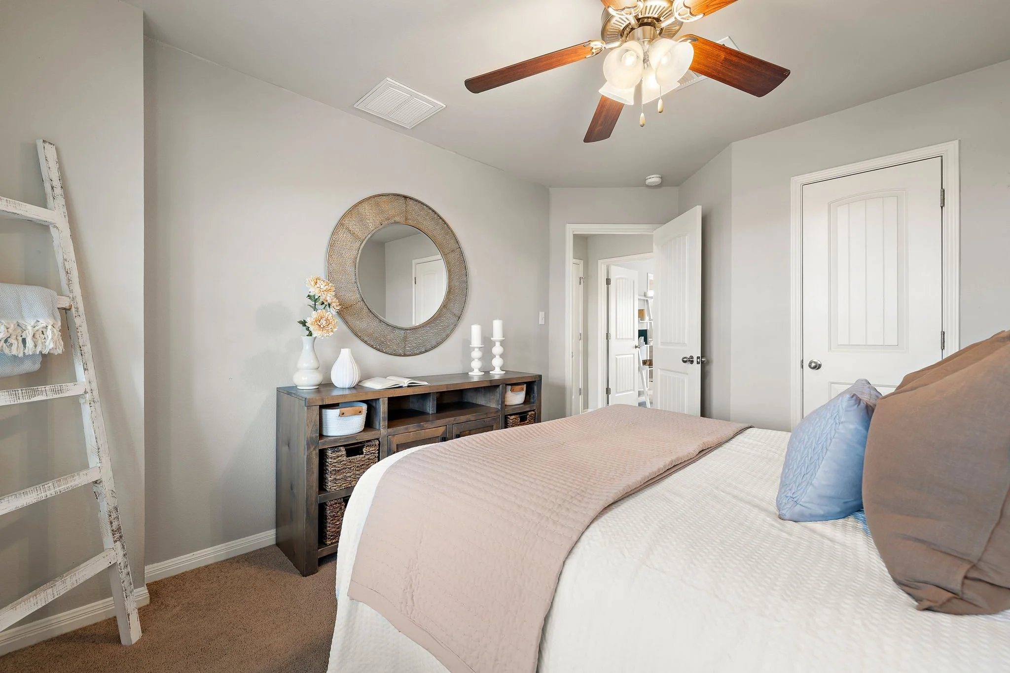 23-web-or-mls-147 Wainscot Oak Wy  KCP 011226 - 8.jpg