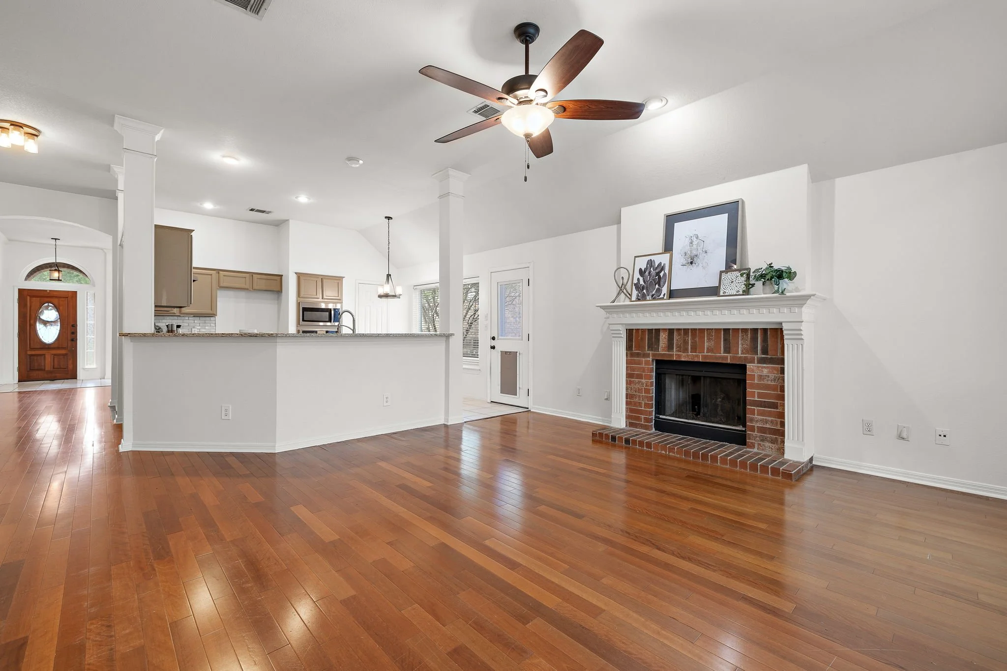 11-web-or-mls-12713 Cinchring Ln KCP 042726 - 111.jpg