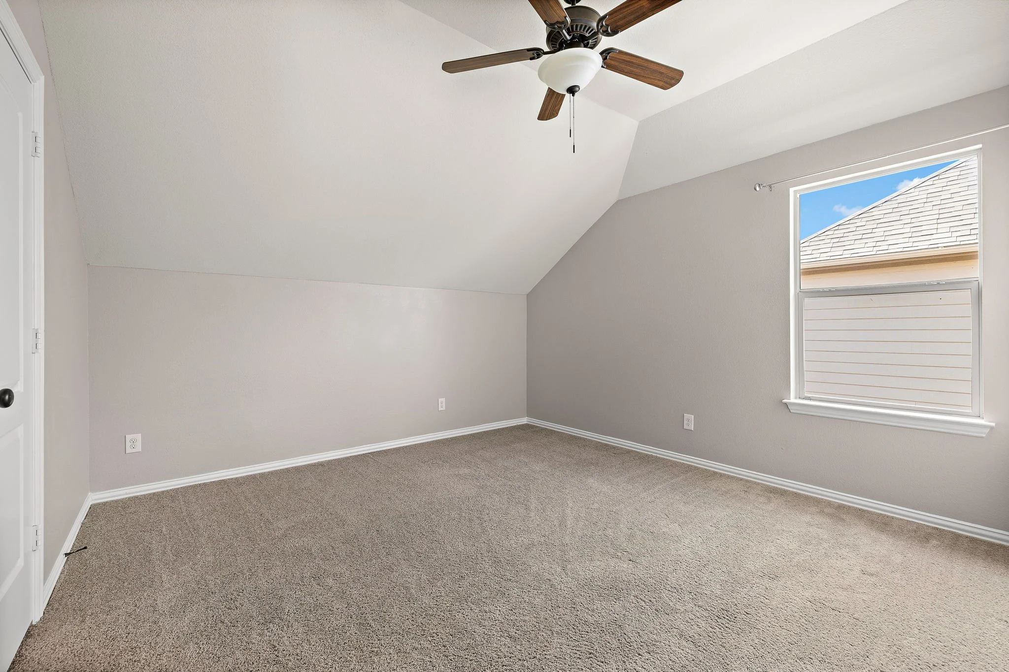 29-web-or-mls-4226 Pebblestone Trail KCP 021226 - 3.jpg