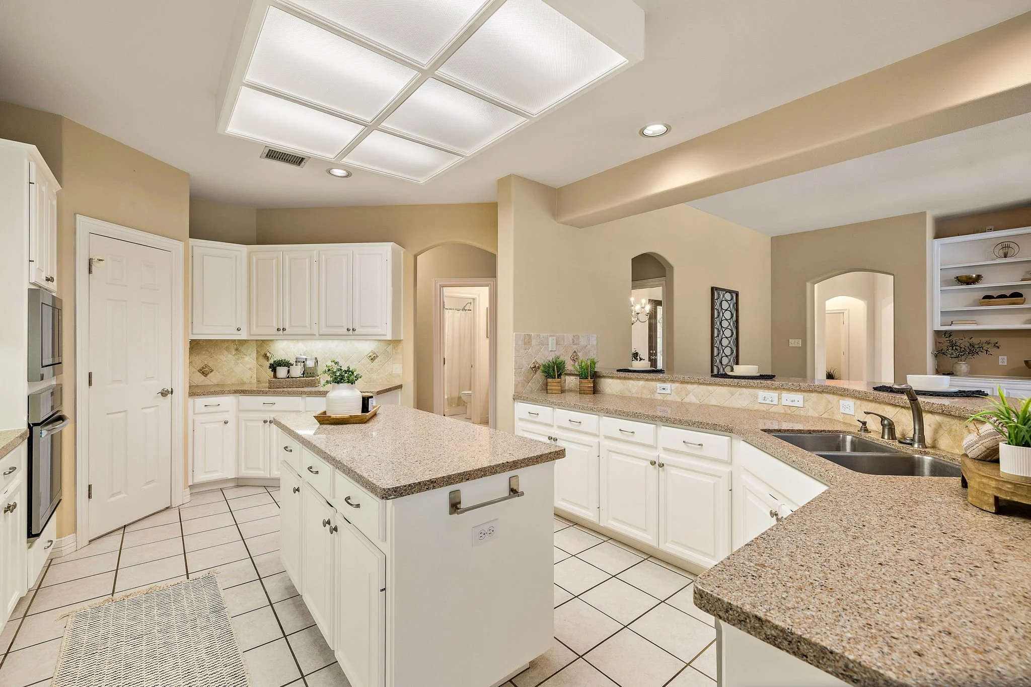 19-web-or-mls-14 Scenic Terrace KCP 102725 - 200.jpg