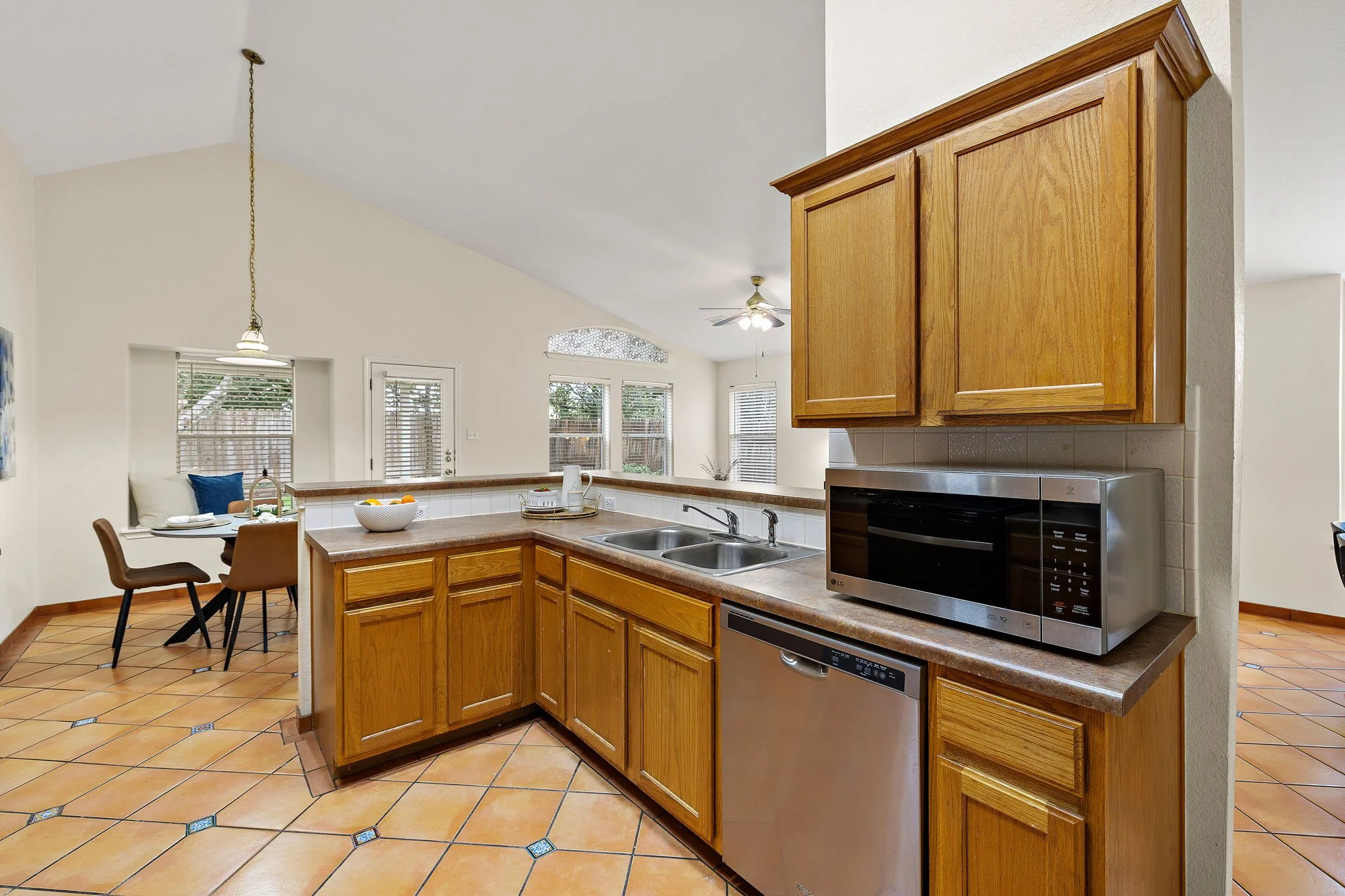 13-web-or-mls-17600 Limpia Creek Dr KCP 052726 - 140.jpg