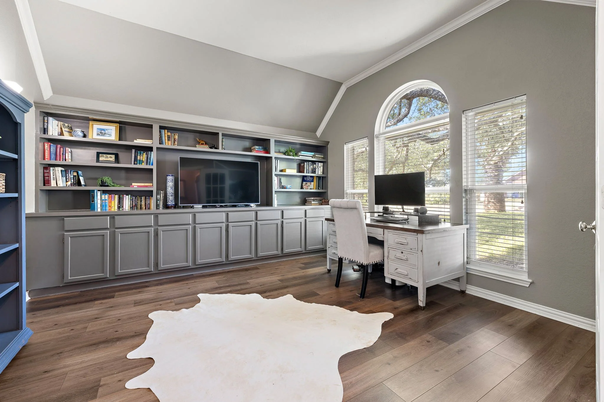 6-web-or-mls-11503 Kempwood Dr KCP 102725 - 12.jpg