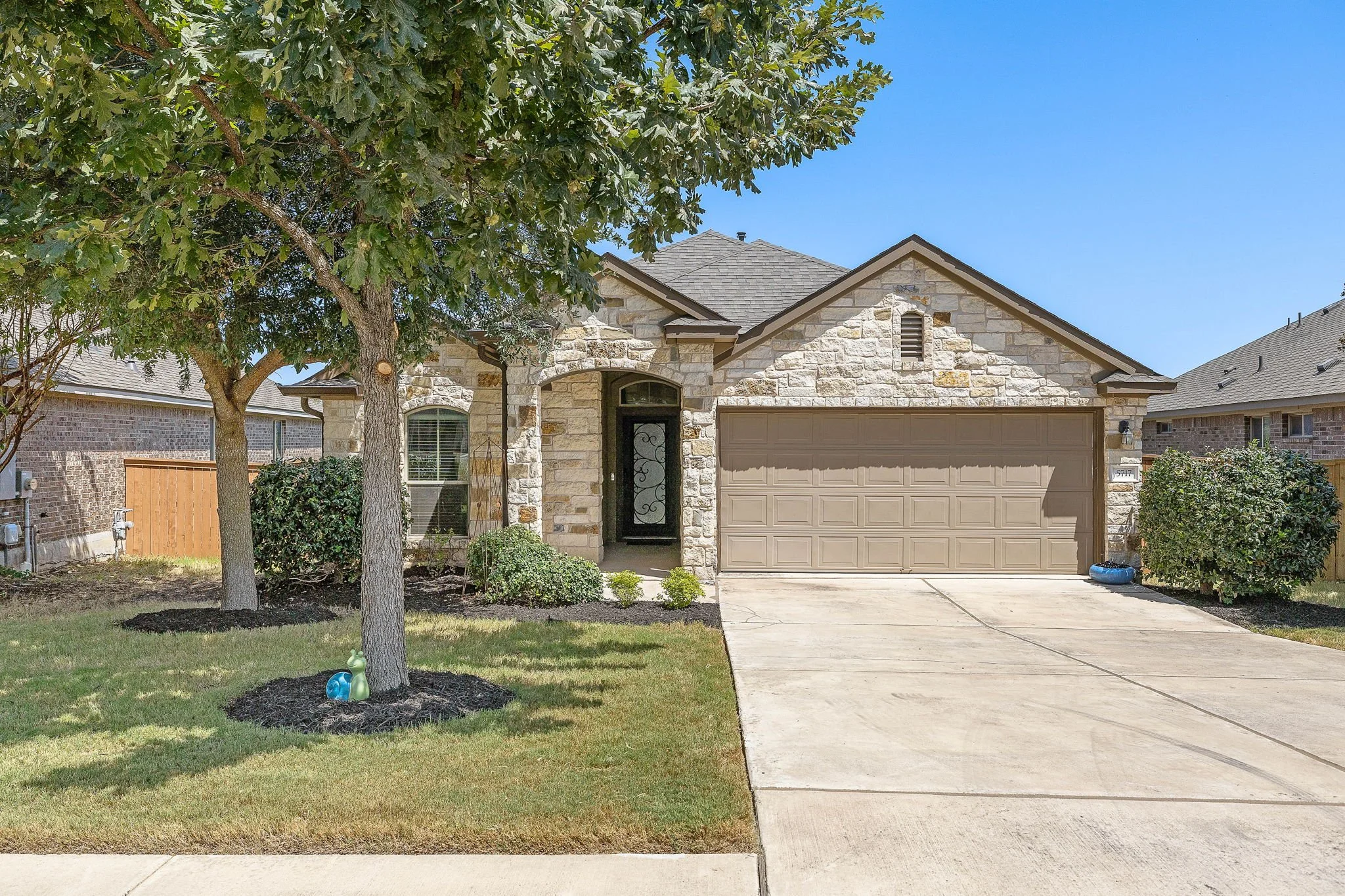 1-web-or-mls-5717 Scenic Lake Dr KCP 082526 - 211.jpg