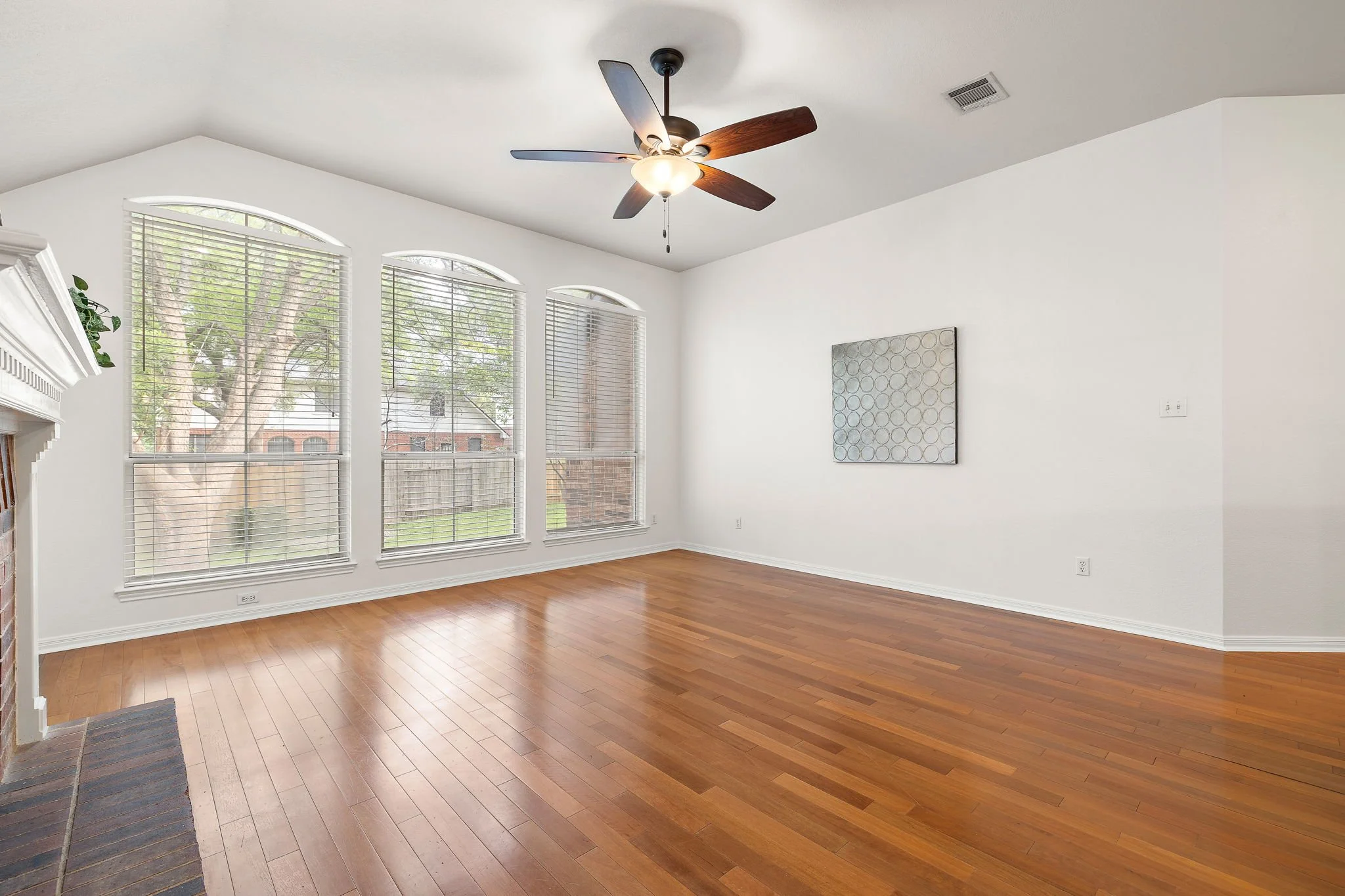 14-web-or-mls-12713 Cinchring Ln KCP 042726 - 125.jpg