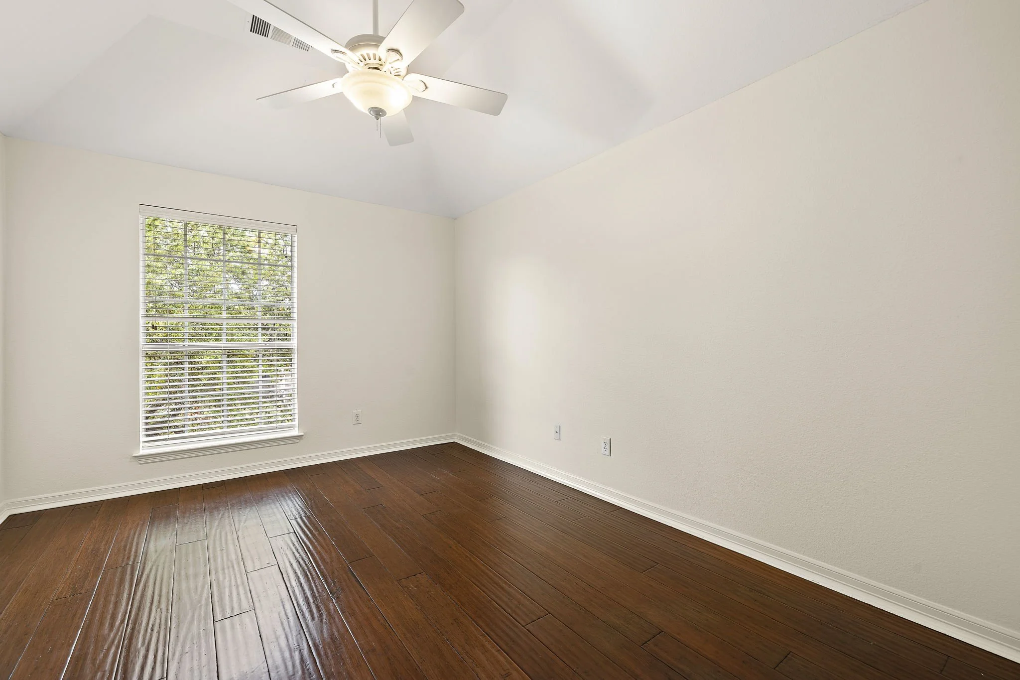 25-web-or-mls-2236 Fernspring Dr KCP 032426 - 71.jpg