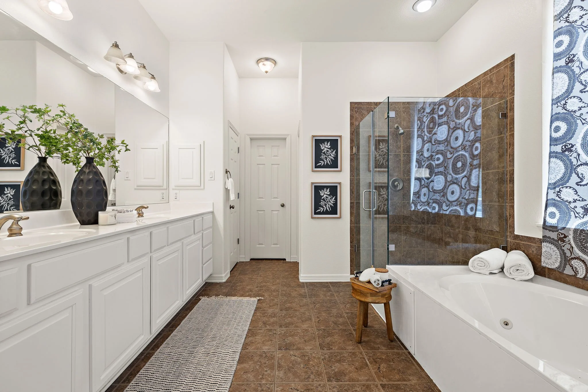 19-web-or-mls-2236 Fernspring Dr KCP 032426 - 100.jpg