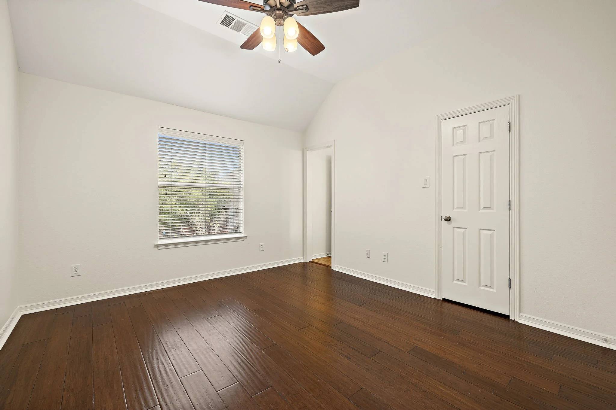 27-web-or-mls-2236 Fernspring Dr KCP 032426 - 40.jpg