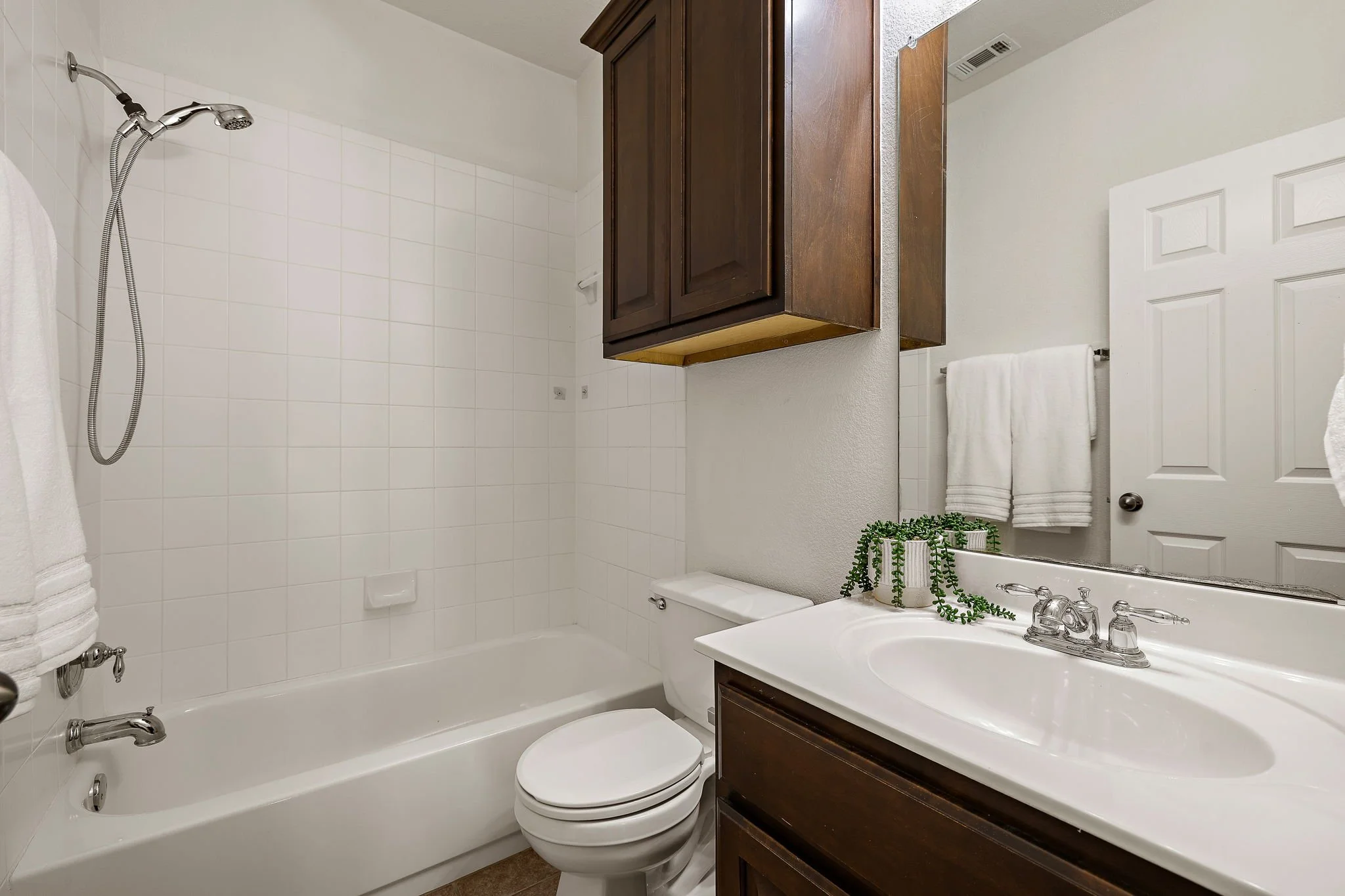 27-web-or-mls-1115 Canyon Maple Rd KCP 060326 - 13.jpg