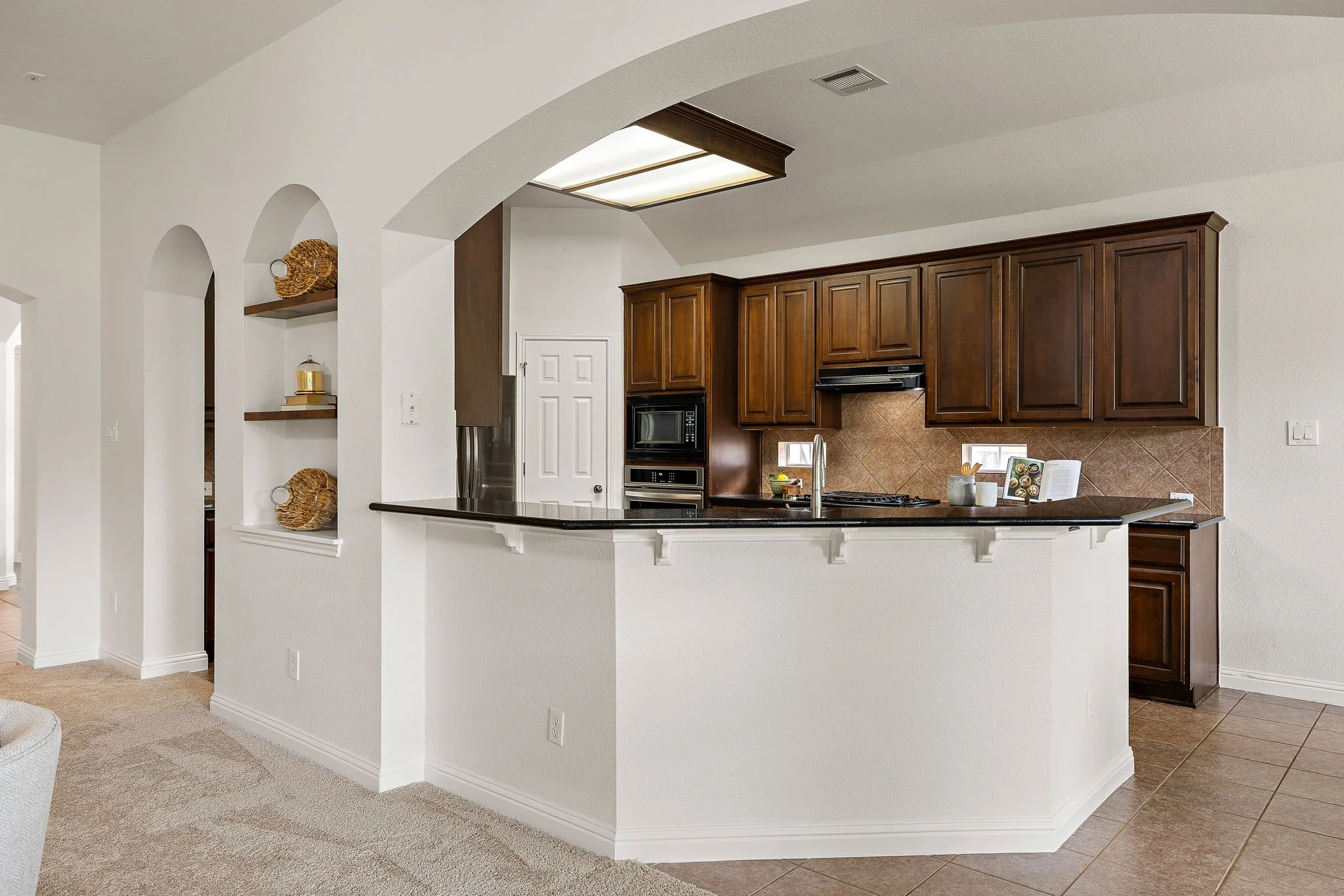 11-web-or-mls-1115 Canyon Maple Rd KCP 060326 - 128.jpg
