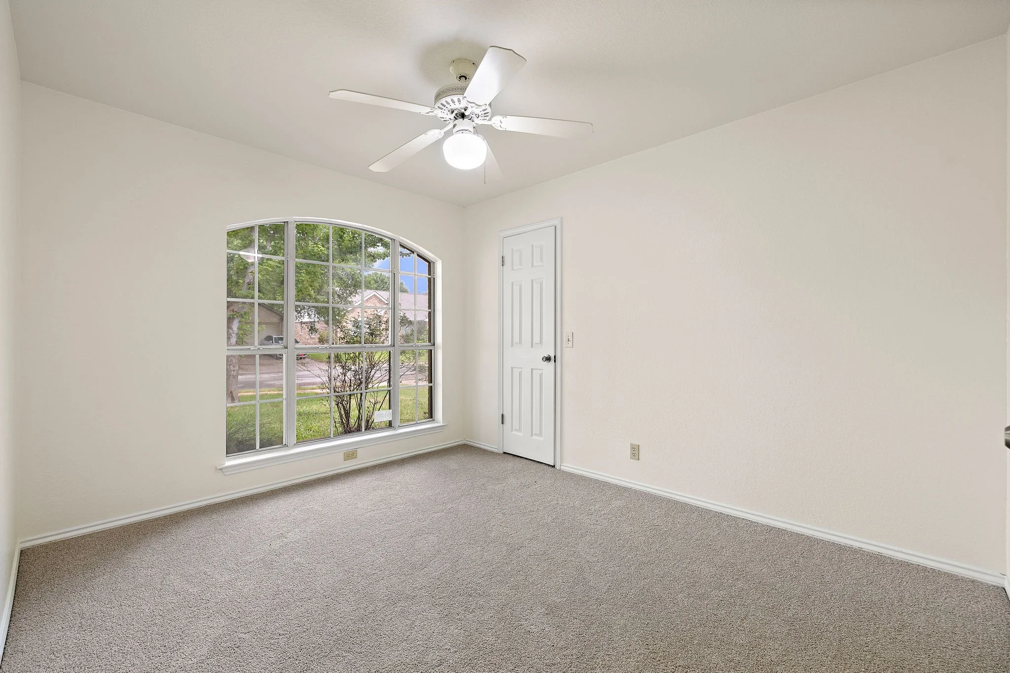 22-web-or-mls-2422 Agarita Trail KCP 042926 - 73.jpg