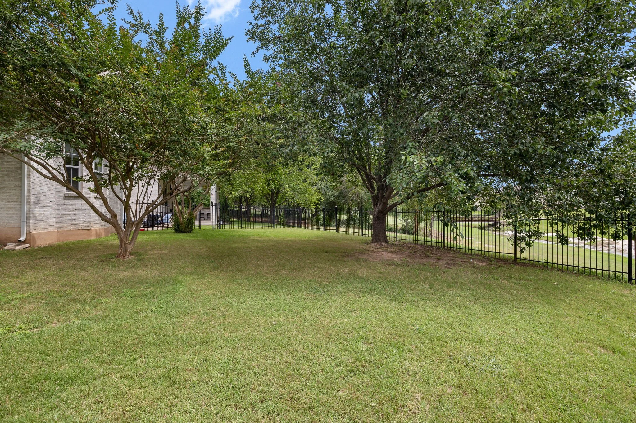 50-web-or-mls-2263 Hamlet Cir KCP 061926 - 229.jpg