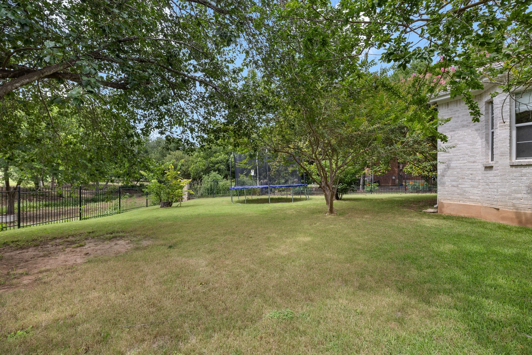 49-web-or-mls-2263 Hamlet Cir KCP 061926 - 234.jpg