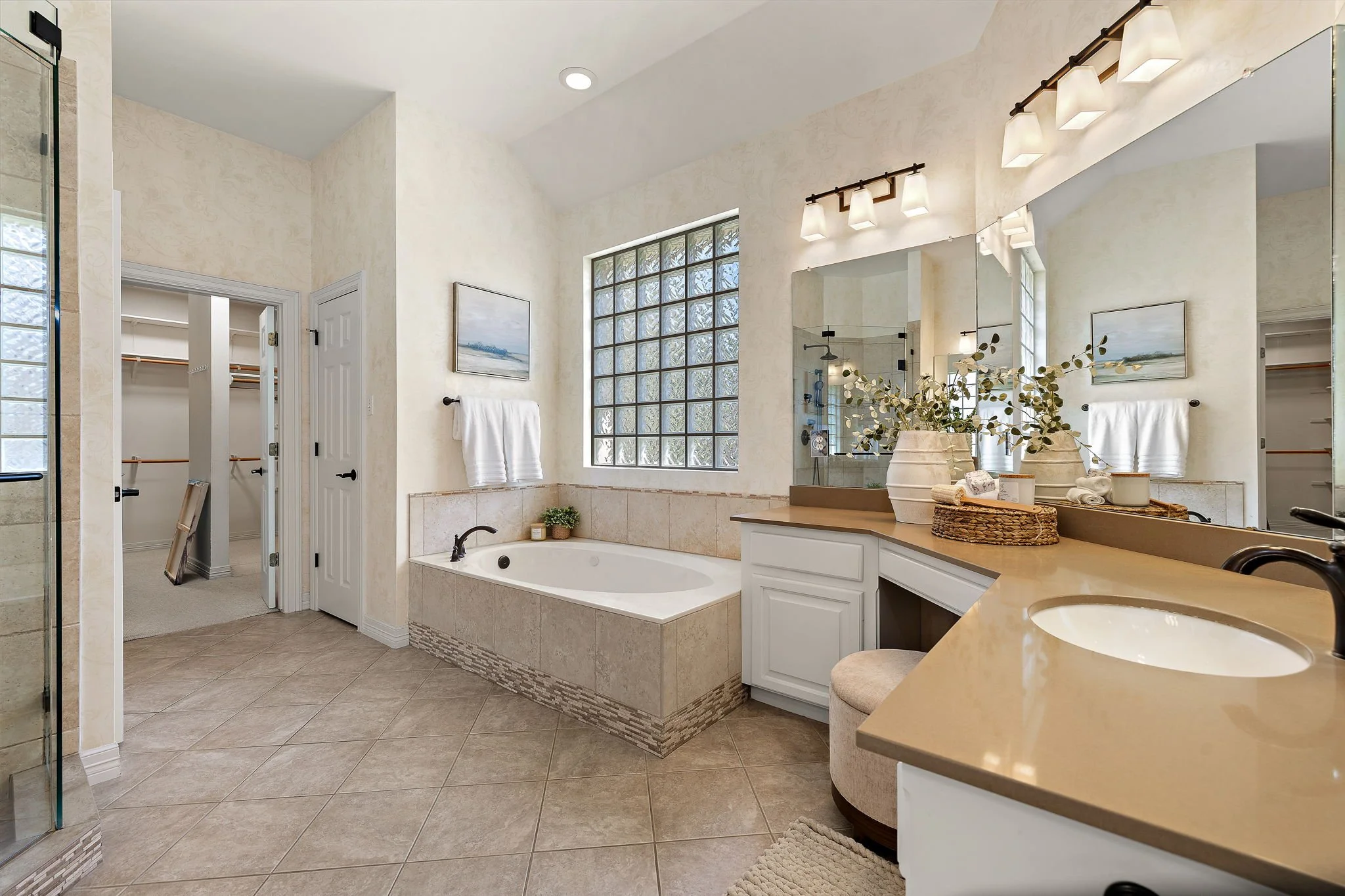 26-web-or-mls-14 Scenic Terrace KCP 102725 - 53.jpg