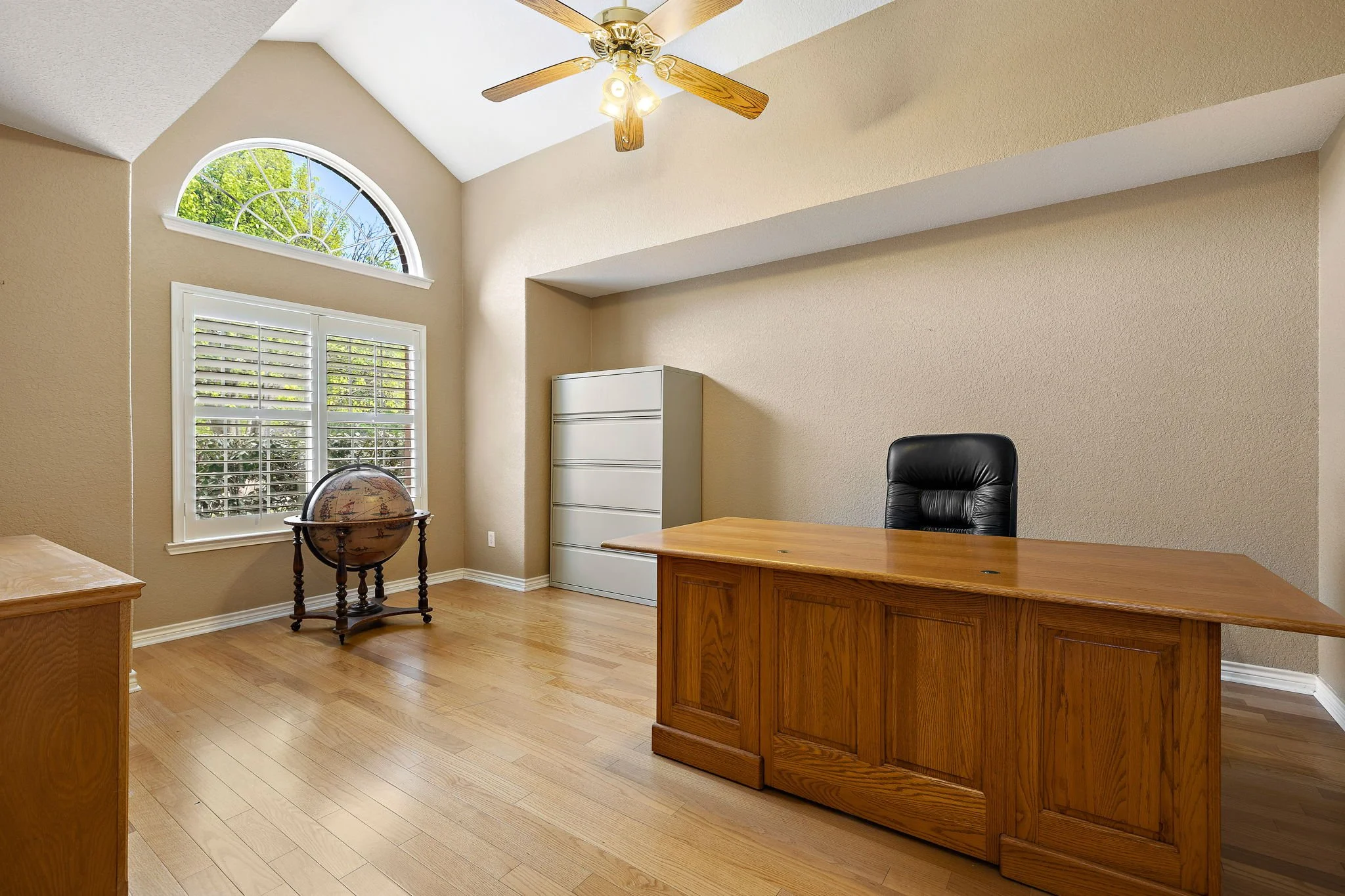 8-web-or-mls-15 Meadow Run KCP 041626 - 90.jpg