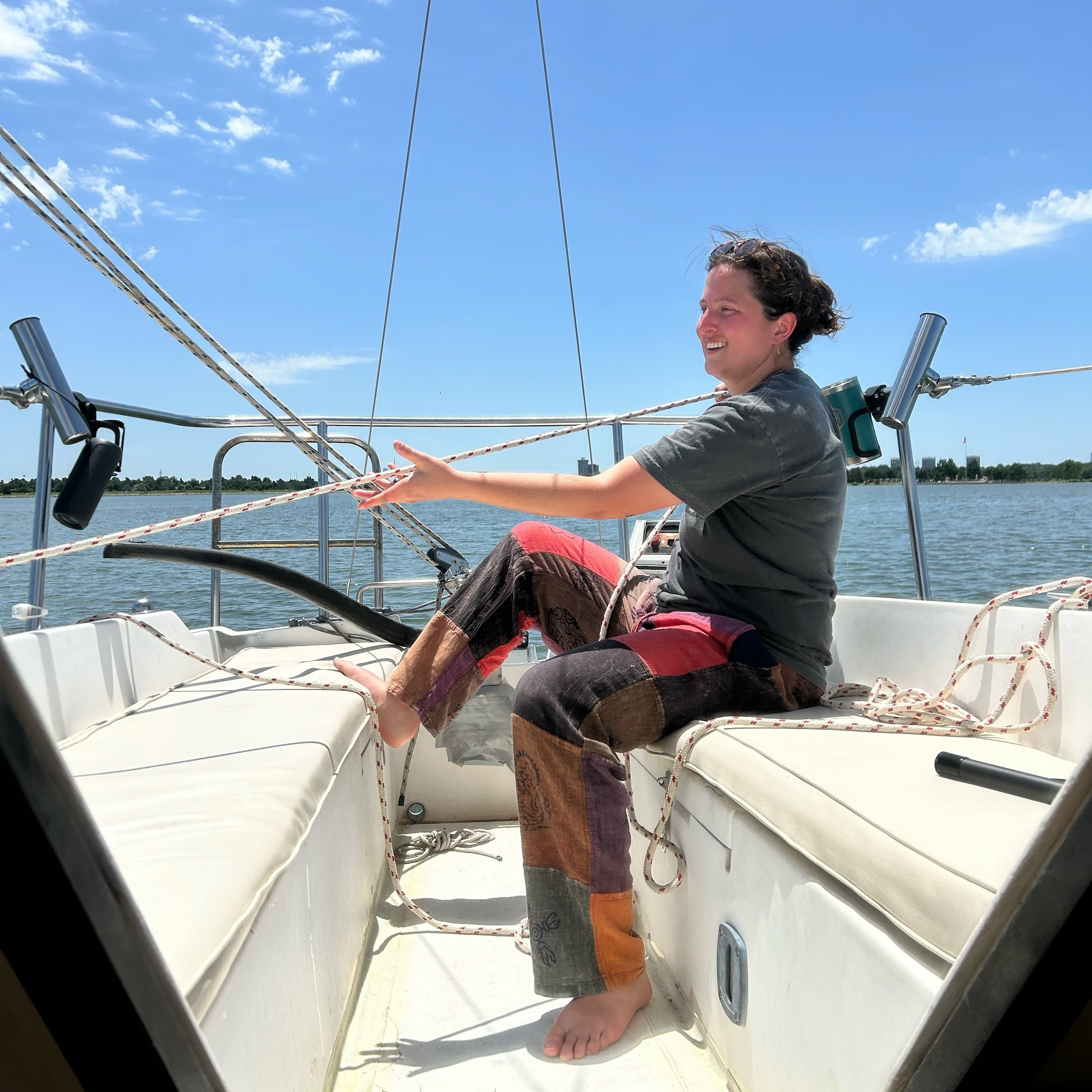 @mikeyhevr looking like a professional tacking the boat