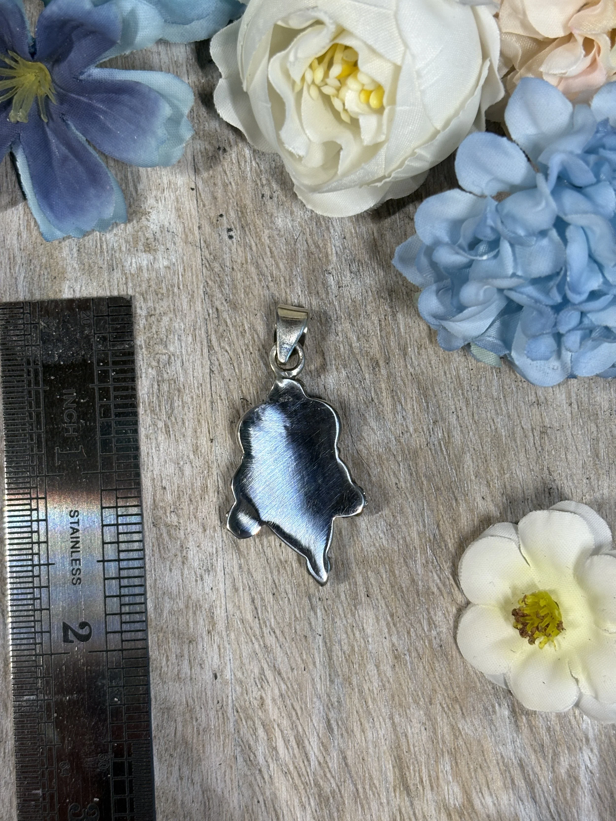 Kingman Turquoise pendant 2.JPG