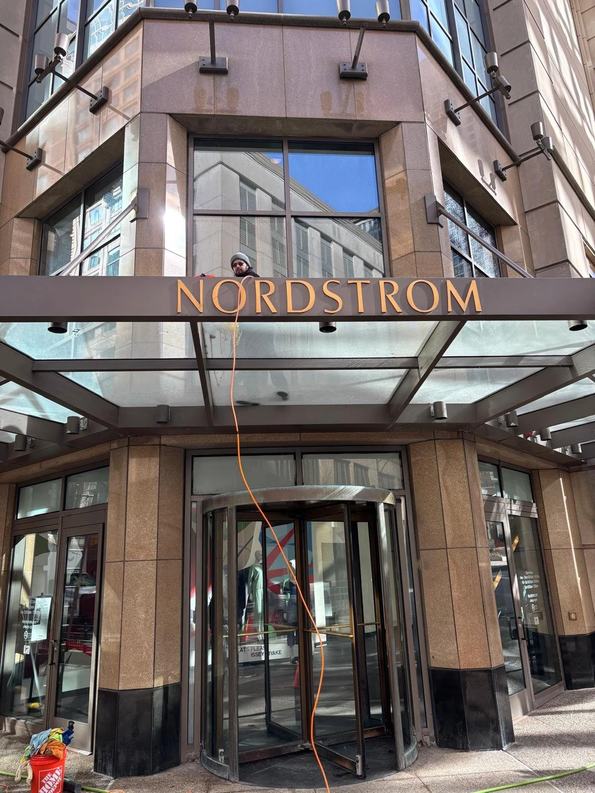 WhatsApp Image 2025-04-13 at 18.04.16_db749a03.jpg