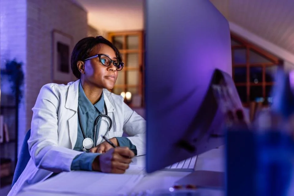 doctor on computer.jpg