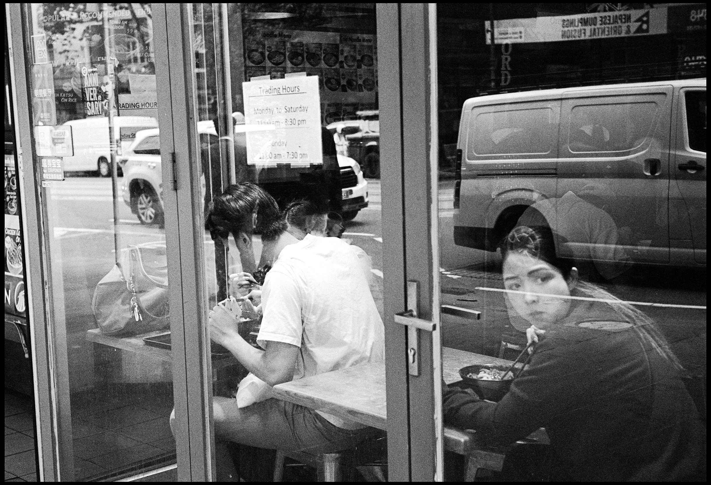 Melbourne 2025 (976-023) HP5 / Leica III / 50mm Nikkor f2