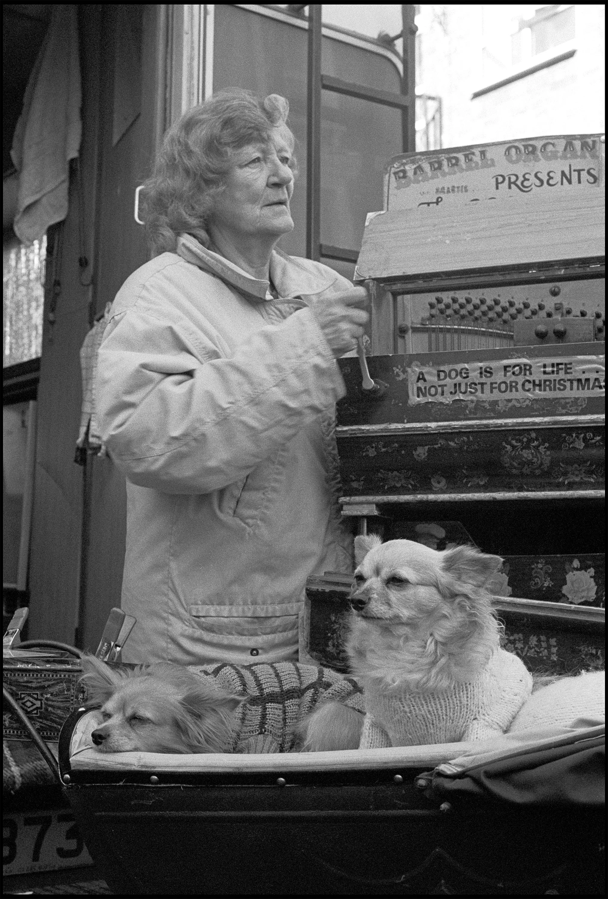 Portobello Road, London 2002 (458-016) HP5 / Nikon F3 / 50mm Nikkor