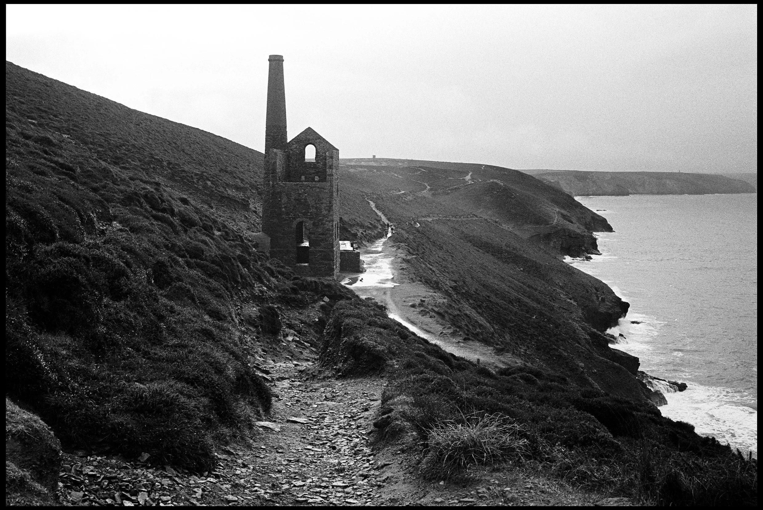 Wheal Coates, St Agnes 2018 (824-034) HP5 / Leica III / 35mm Voigtlander Color Skopar f2.5