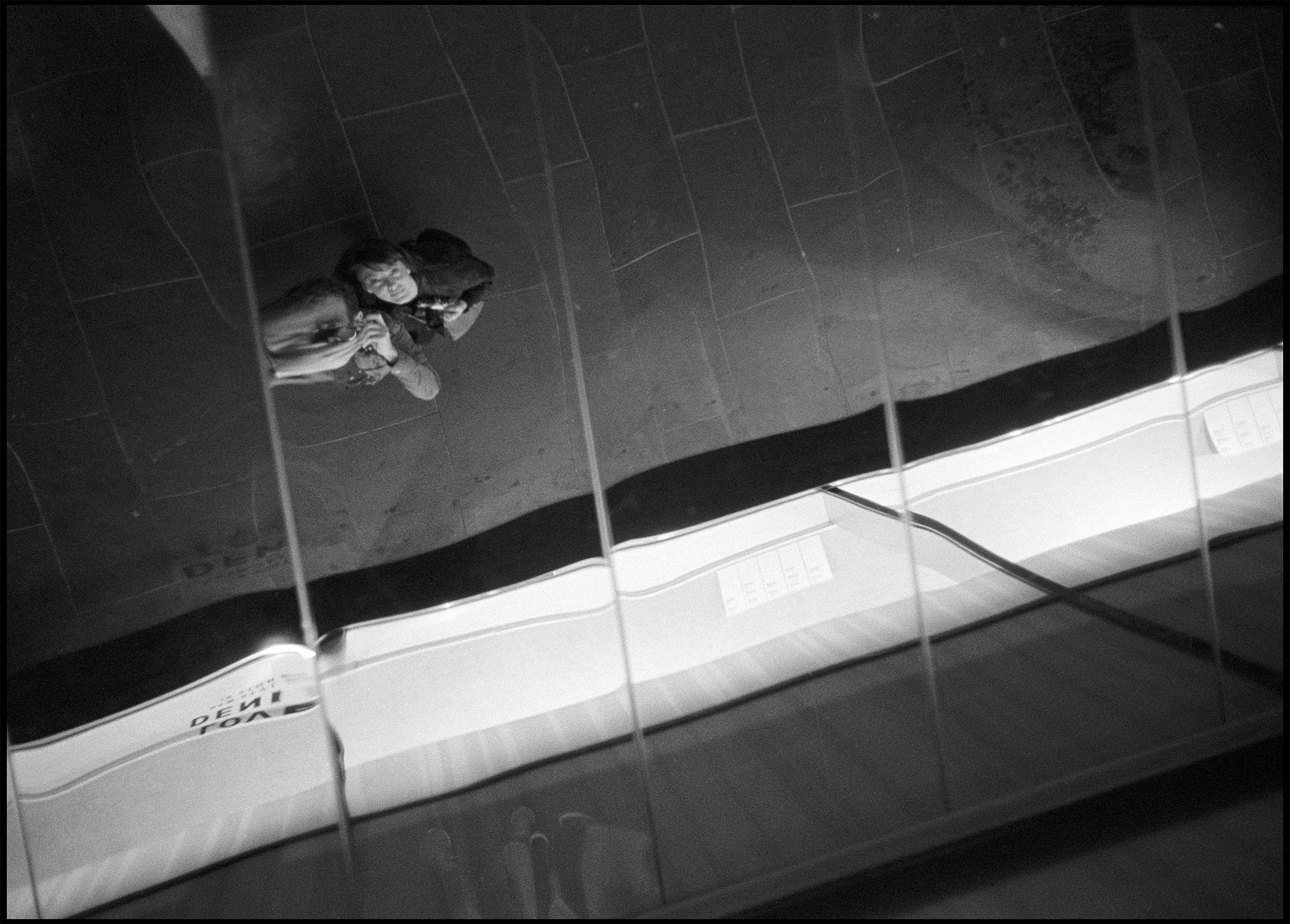 Melbourne 2018 (781-017) HP5 / Canon L1 / 50mm Canon f1.8